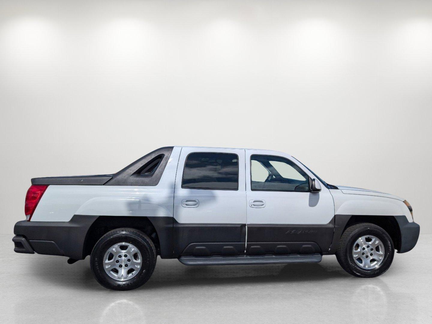 2003 Chevrolet Avalanche (3GNEC13T83G) with an Gas V8 5.3L/327 engine, 4-Speed Automatic w/OD transmission, located at 804 22nd Ave, Phenix City, AL, 36870, (334) 297-1860, 32.484749, -85.024475 - 2003 Chevrolet Avalanche - Photo#3