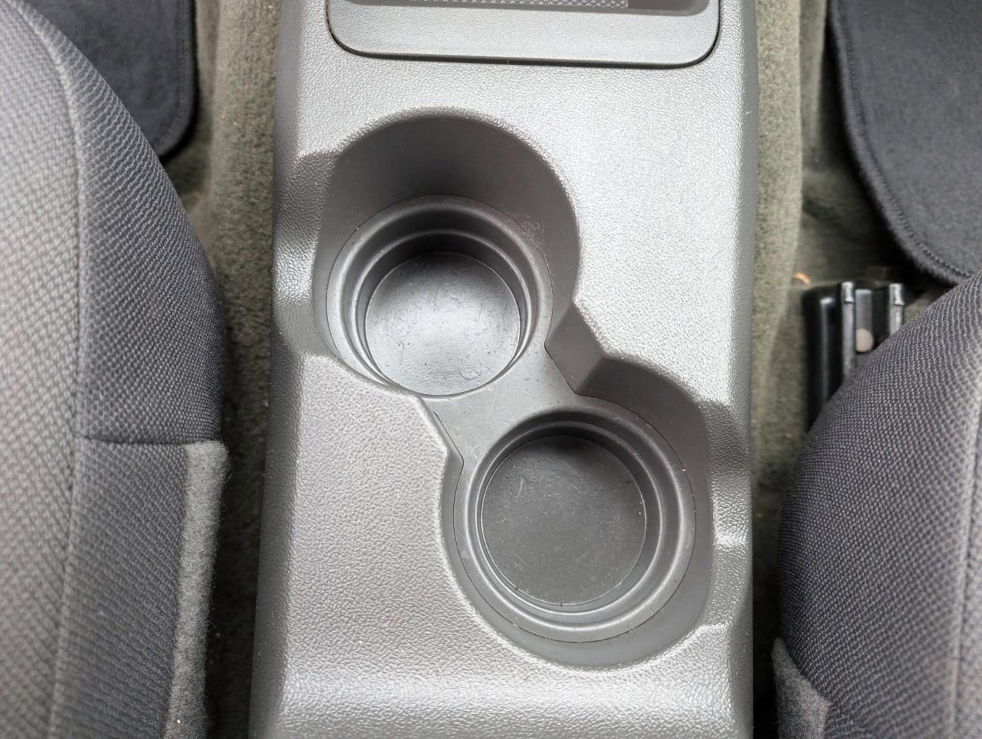 2004 /Very Dark Pewter Chevrolet Colorado (1GCCS136148) with an Gas I5 3.5L/211 engine, 4-Speed Automatic w/OD transmission, located at 3959 U.S. 80 W, Phenix City, AL, 36870, (334) 297-4885, 32.469296, -85.135185 - 2004 Chevrolet Colorado - Photo#13