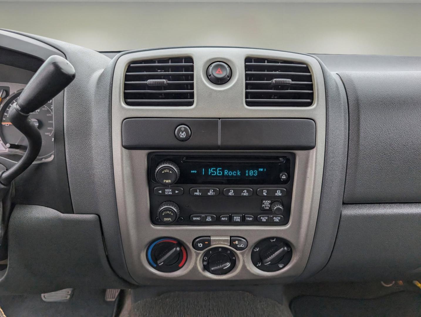 2004 /Very Dark Pewter Chevrolet Colorado (1GCCS136148) with an Gas I5 3.5L/211 engine, 4-Speed Automatic w/OD transmission, located at 3959 U.S. 80 W, Phenix City, AL, 36870, (334) 297-4885, 32.469296, -85.135185 - 2004 Chevrolet Colorado - Photo#15