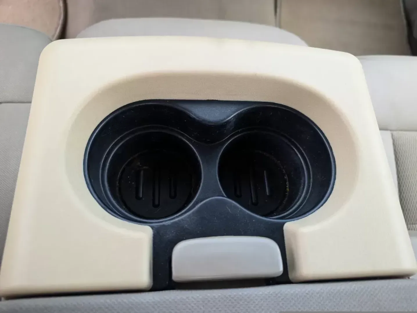2004 Ford F-150 XLT (1FTRX12W34N) with an Gas V8 4.6L/281 engine, 4-Speed Automatic w/OD transmission, located at 7000 Northlake Connector, Columbus, GA, 31904, (706) 987-8085, 32.524975, -84.978134 - 2004 Ford F-150 XLT - Photo#13
