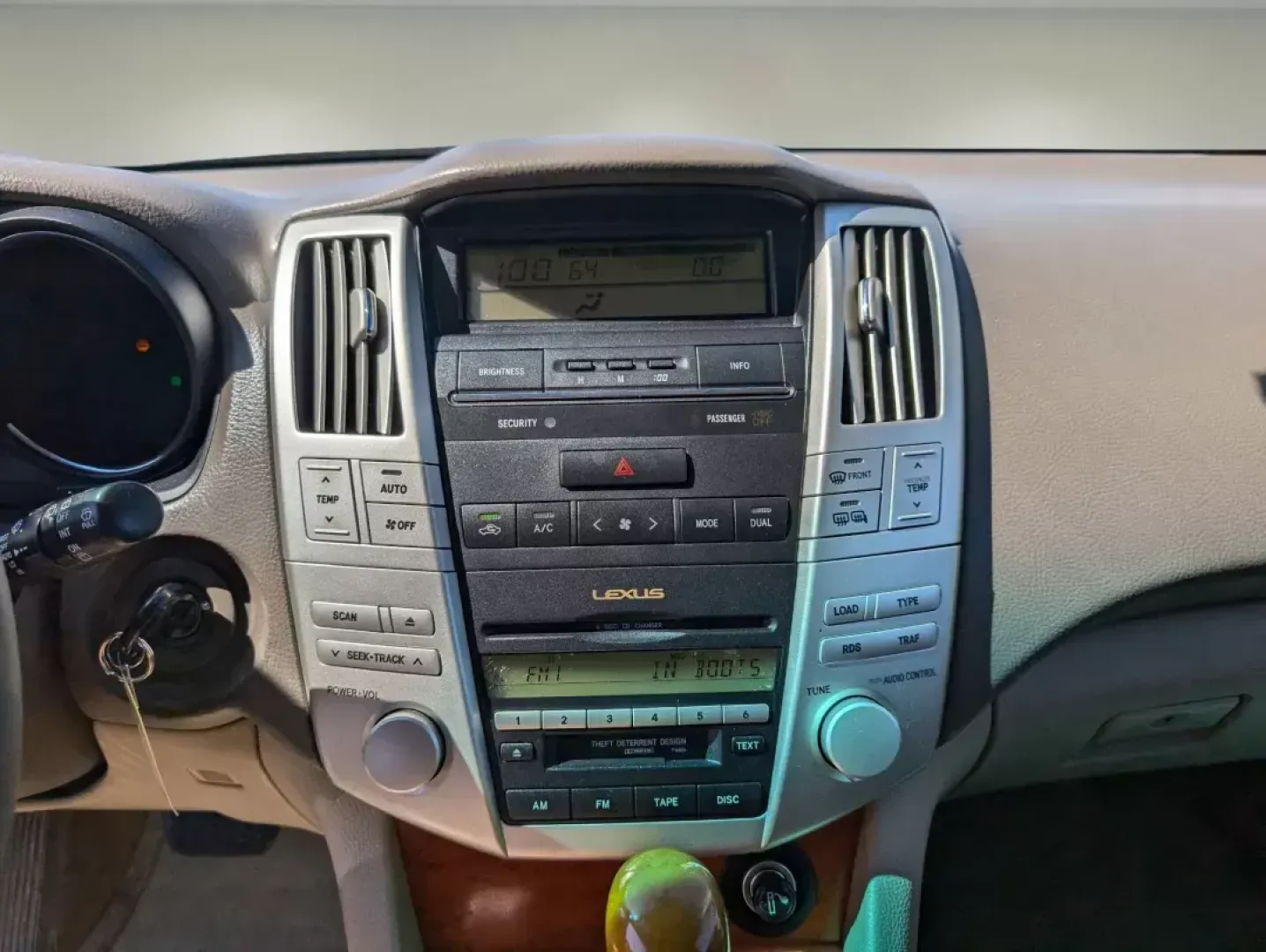 2004 Lexus RX 330 (JTJGA31U940) with an Other engine, located at 3959 U.S. 80 W, Phenix City, AL, 36870, (334) 297-4885, 32.469296, -85.135185 - **Discover the Perfect SUV for Your Next Adventure!** <br /> <br /> Are you in search of a reliable and stylish SUV that can elevate your daily commute, weekend getaways, or family outings? Look no further than this stunning 2004 Lexus RX 330, available now at Gils Auto in Opelika, AL. This versatil - Photo#13