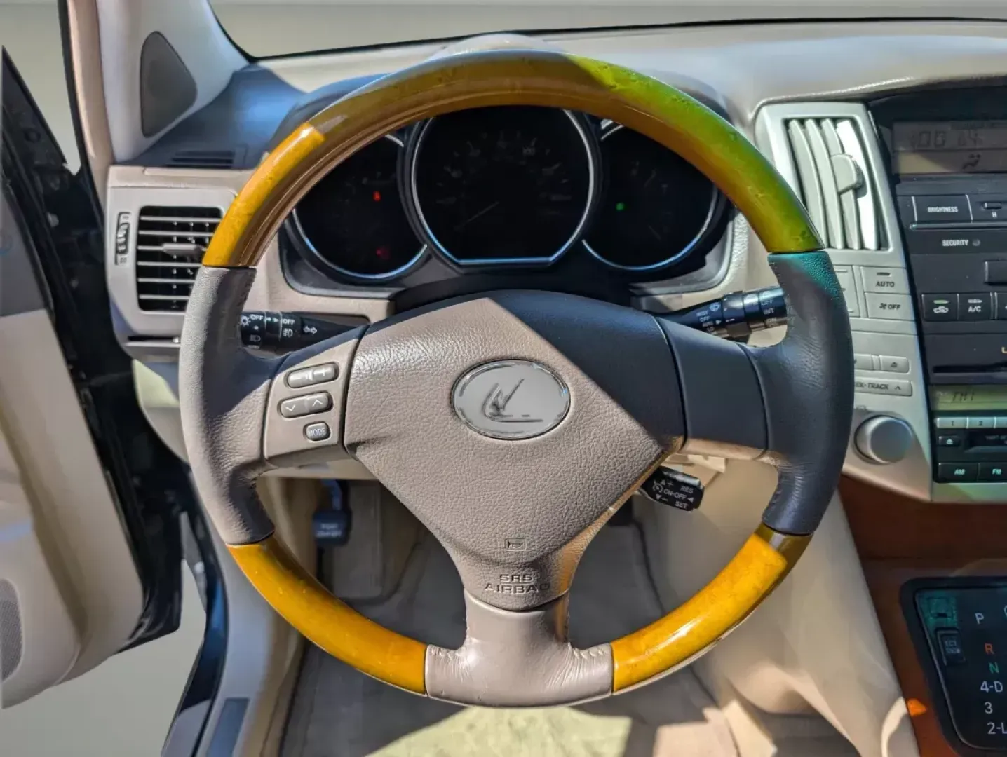 2004 Lexus RX 330 (JTJGA31U940) with an Other engine, located at 3959 U.S. 80 W, Phenix City, AL, 36870, (334) 297-4885, 32.469296, -85.135185 - **Discover the Perfect SUV for Your Next Adventure!** <br /> <br /> Are you in search of a reliable and stylish SUV that can elevate your daily commute, weekend getaways, or family outings? Look no further than this stunning 2004 Lexus RX 330, available now at Gils Auto in Opelika, AL. This versatil - Photo#14