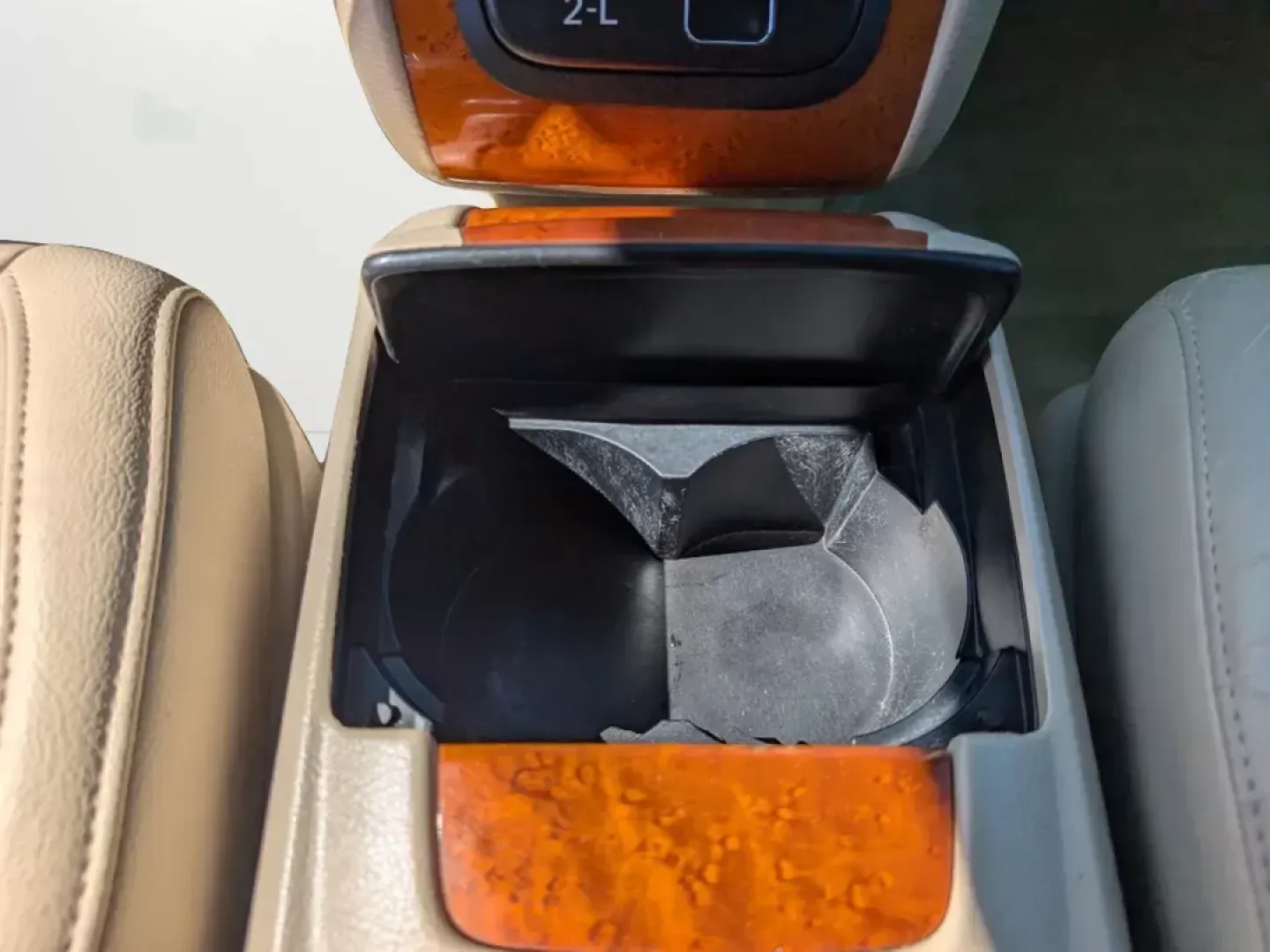 2004 Lexus RX 330 (JTJGA31U940) with an Other engine, located at 3959 U.S. 80 W, Phenix City, AL, 36870, (334) 297-4885, 32.469296, -85.135185 - **Discover the Perfect SUV for Your Next Adventure!** <br /> <br /> Are you in search of a reliable and stylish SUV that can elevate your daily commute, weekend getaways, or family outings? Look no further than this stunning 2004 Lexus RX 330, available now at Gils Auto in Opelika, AL. This versatil - Photo#16