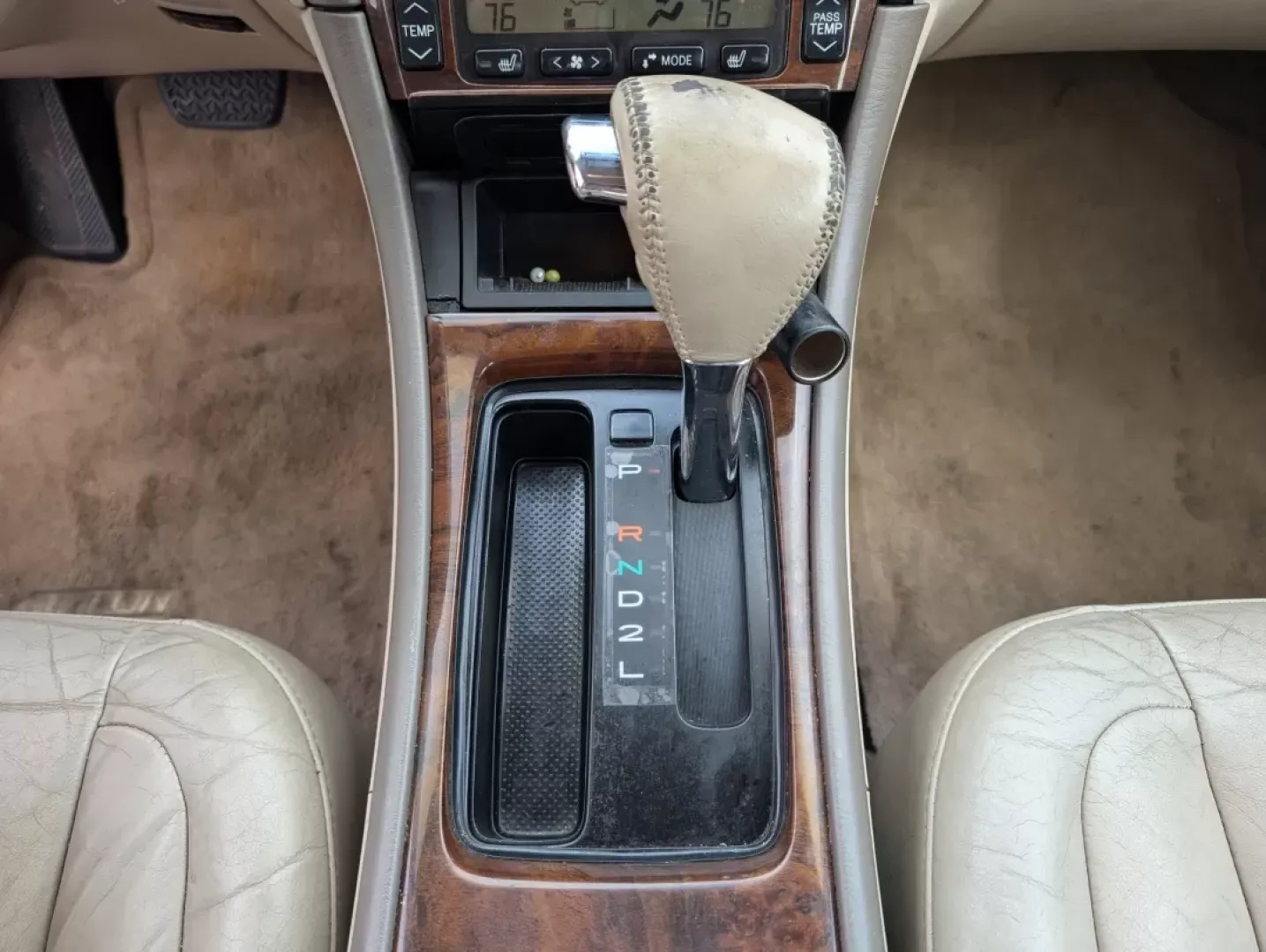 2004 Toyota Avalon XLS (4T1BF28B44U) with an Other engine, located at 5115 14th Ave., Columbus, GA, 31904, (706) 323-0345, 32.511494, -84.971046 - **Get Ready to Elevate Your Commute with the 2004 Toyota Avalon XLS at Gils Auto in Prattville!**<br /> <br /> Imagine gliding through the streets of Prattville, AL, in a vehicle that combines comfort, reliability, and style-all while staying within budget. The 2004 Toyota Avalon XLS sedan is not ju - Photo#12