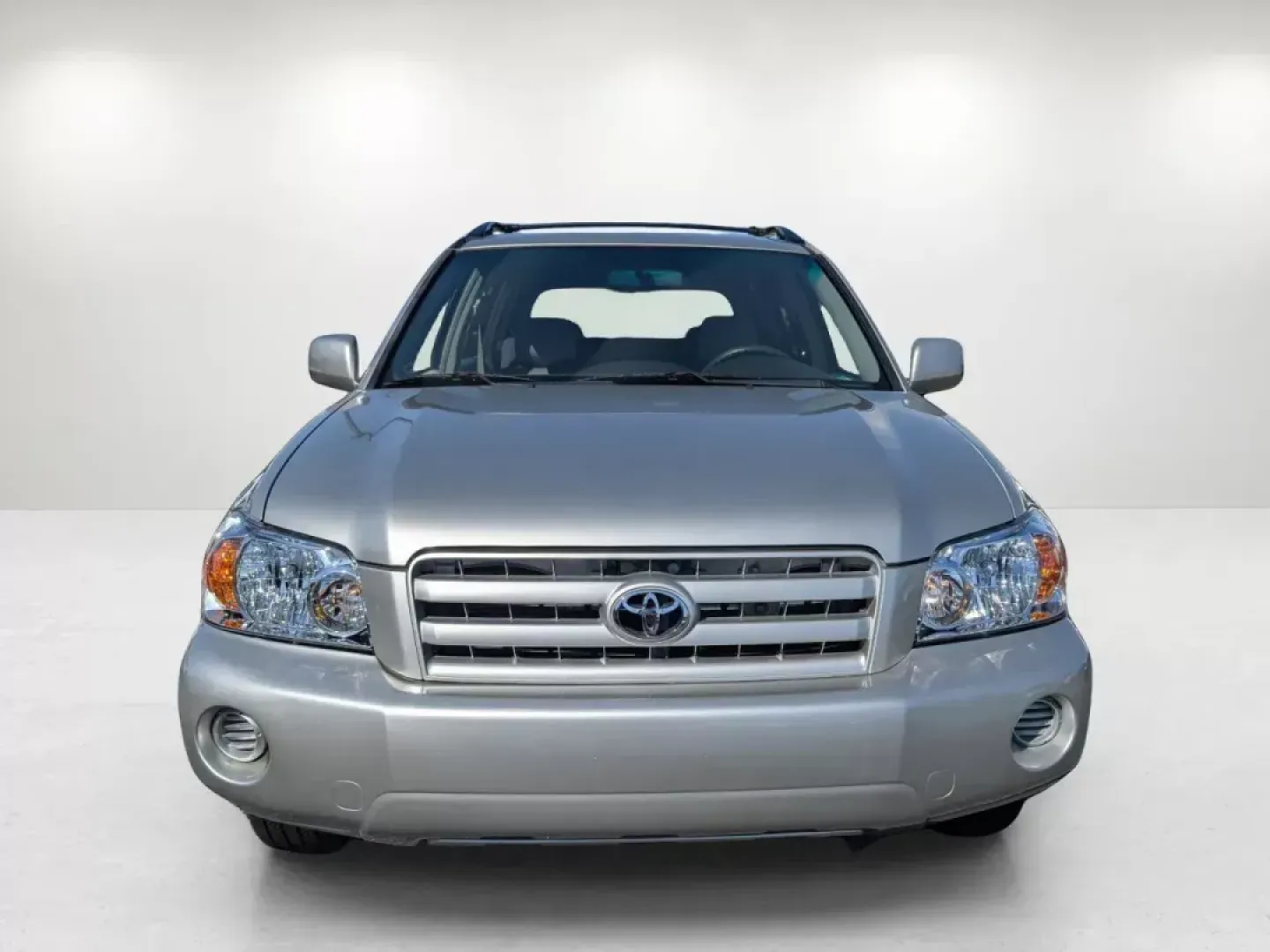 2004 Toyota Highlander (JTEGP21A740) with an Gas V6 3.3L/201 engine, 5-Speed Automatic transmission, located at 3959 U.S. 80 W, Phenix City, AL, 36870, (334) 297-4885, 32.469296, -85.135185 - 2004 Toyota Highlander - Photo#2