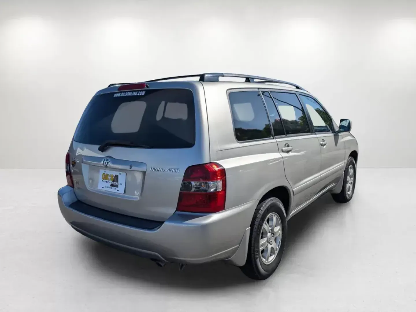 2004 Toyota Highlander (JTEGP21A740) with an Gas V6 3.3L/201 engine, 5-Speed Automatic transmission, located at 3959 U.S. 80 W, Phenix City, AL, 36870, (334) 297-4885, 32.469296, -85.135185 - 2004 Toyota Highlander - Photo#5
