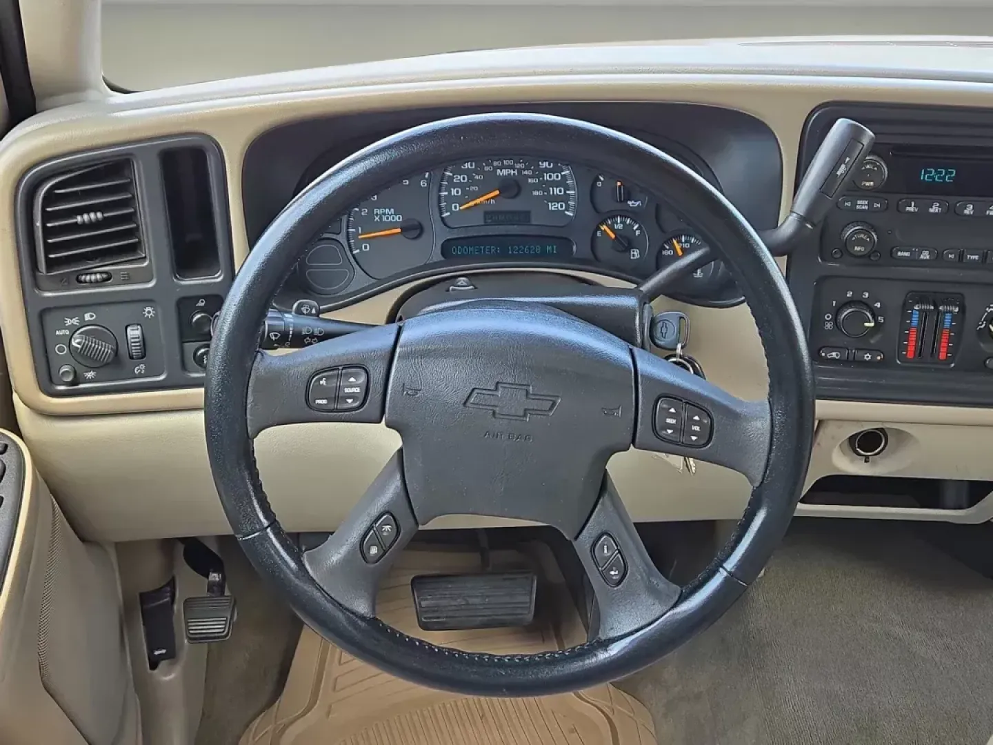 2005 /Tan/Neutral Chevrolet Avalanche LS (3GNEC12Z95G) with an Other engine, located at 804 22nd Ave, Phenix City, AL, 36870, (334) 297-1860, 32.484749, -85.024475 - **Discover Your Adventure with the 2005 Chevrolet Avalanche at Gils Auto - Phenix City #2!**<br /> <br /> Are you ready for an exciting new chapter of weekend adventures or daily commutes? This 2005 Chevrolet Avalanche, available at Gils Auto - Phenix City #2, is more than just a pickup; it's the pe - Photo#15