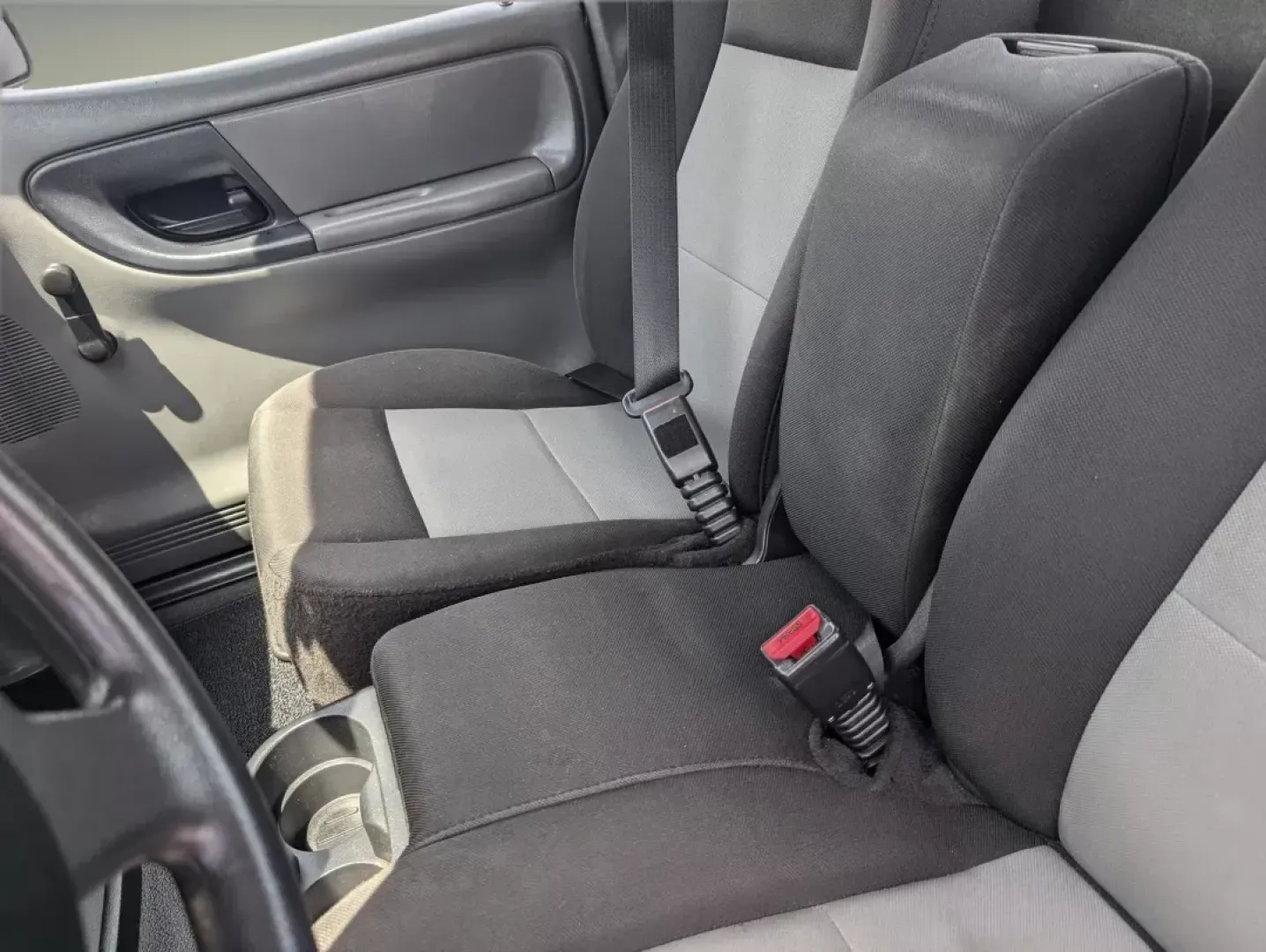 2005 Ford Ranger Edge (1FTYR10UX5P) with an Gas V6 3.0L/182 engine, located at 3959 U.S. 80 W, Phenix City, AL, 36870, (334) 297-4885, 32.469296, -85.135185 - **Discover Your Next Adventure with the 2005 Ford Ranger Edge at Gils Auto!**<br /> <br /> Are you searching for the perfect vehicle to handle your weekend getaways, daily commutes, or family errands? Look no further! This 2005 Ford Ranger Edge, available at Gils Auto in Phenix City, AL, is not just - Photo#11