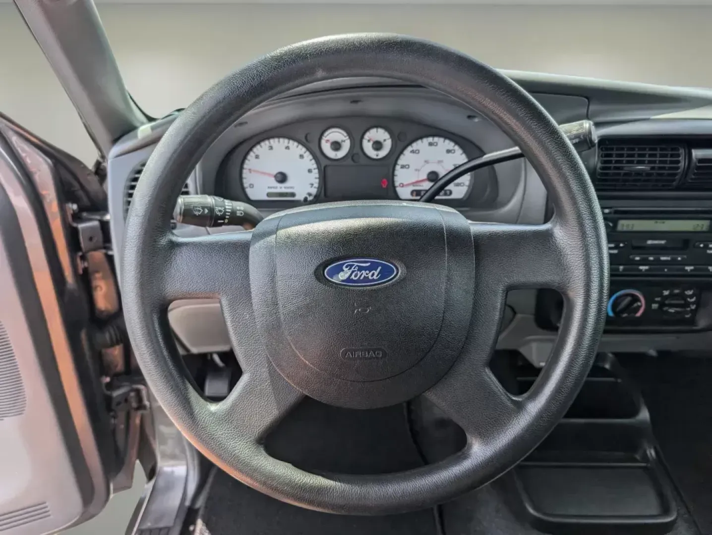 2005 Ford Ranger Edge (1FTYR10UX5P) with an Gas V6 3.0L/182 engine, located at 3959 U.S. 80 W, Phenix City, AL, 36870, (334) 297-4885, 32.469296, -85.135185 - **Discover Your Next Adventure with the 2005 Ford Ranger Edge at Gils Auto!**<br /> <br /> Are you searching for the perfect vehicle to handle your weekend getaways, daily commutes, or family errands? Look no further! This 2005 Ford Ranger Edge, available at Gils Auto in Phenix City, AL, is not just - Photo#16