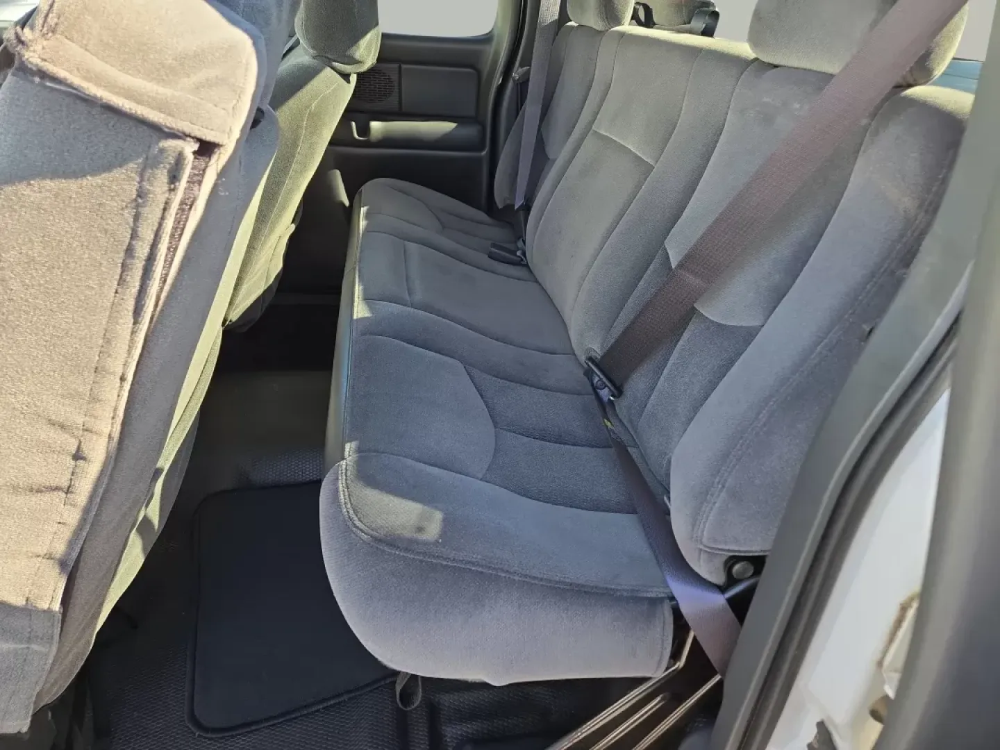 2005 /Dark Pewter GMC Sierra 2500HD Work Truck (1GTHC29U15E) with an Other engine, located at 3959 U.S. 80 W, Phenix City, AL, 36870, (334) 297-4885, 32.469296, -85.135185 - Looking for a reliable pickup truck that won't break the bank? The 2005 GMC Sierra 2500HD is the perfect solution for contractors, weekend adventurers, or growing families in need of rugged versatility. With its impressive towing capabilities and spacious interior, it's ready for any job, weekend ge - Photo#13