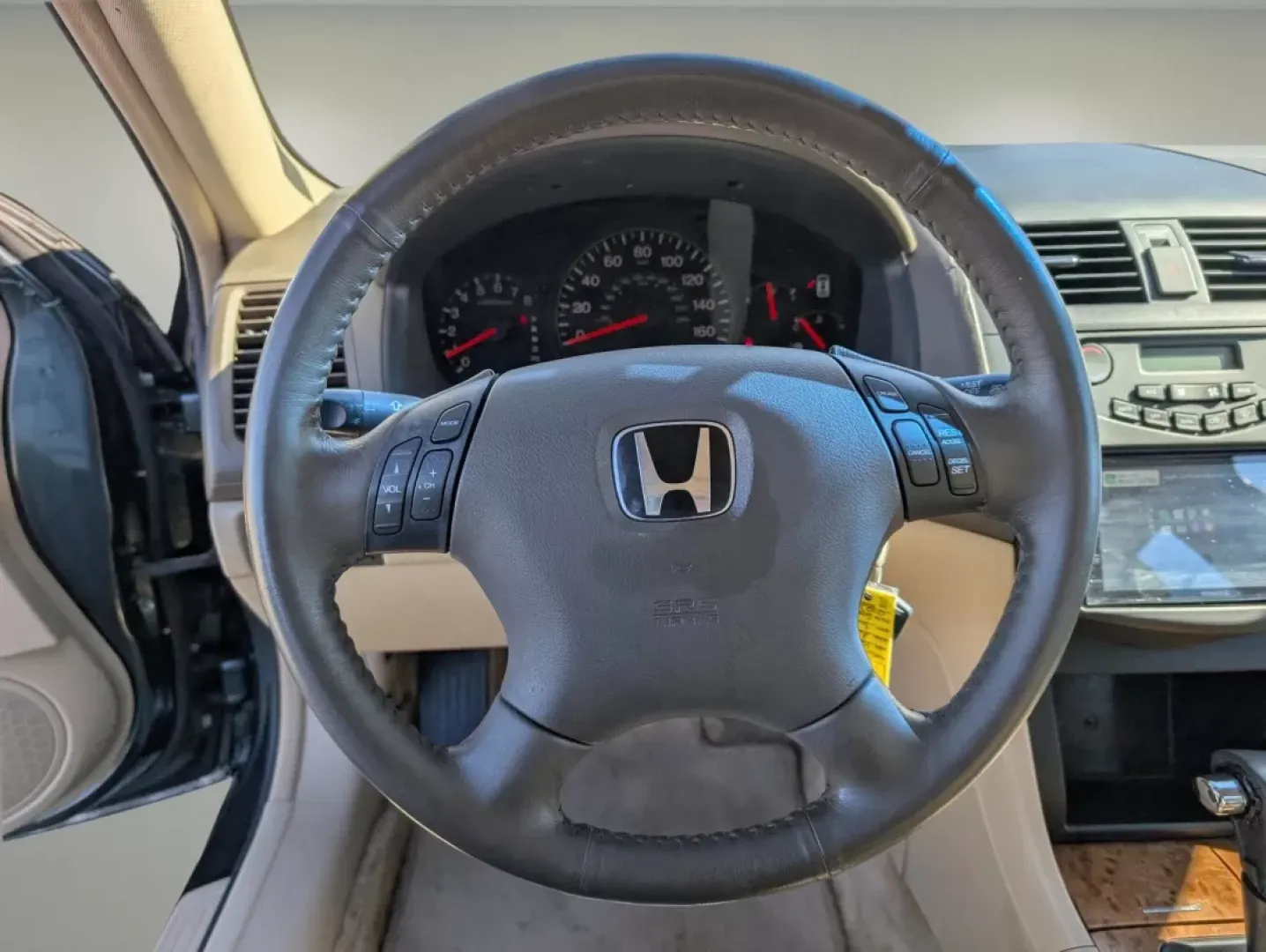 2005 Honda Accord Sdn EX-L V6 (1HGCM66555A) with an Other engine, located at 1430 Gateway Drive, Opelika, AL, 36801, (334) 239-0944, 32.637871, -85.409790 - Are you ready to elevate your daily commute or embark on weekend adventures? Look no further than this stunning 2005 Honda Accord Sdn EX-L V6, available now at Gils Auto in Phenix City, Alabama. This sedan is the perfect blend of style, comfort, and reliability, making it an ideal choice for budget- - Photo#14