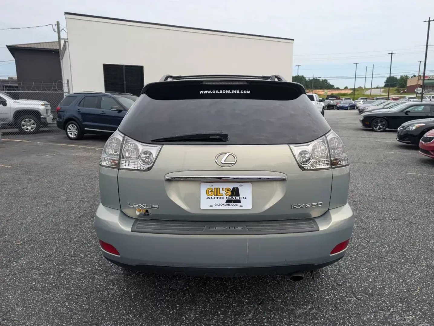 2005 Lexus RX 330 (2T2HA31U45C) with an Other engine, located at 3959 U.S. 80 W, Phenix City, AL, 36870, (334) 297-4885, 32.469296, -85.135185 - **Experience the Freedom of Adventure with This 2005 Lexus RX 330 at Gils Auto!**<br /> <br /> Are you ready to elevate your driving experience and embark on new adventures? Whether you're navigating the bustling streets of Phenix City or heading out for a weekend getaway, the 2005 Lexus RX 330 is y - Photo#5