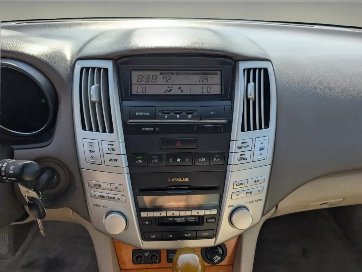 2005 Lexus RX 330 (2T2GA31U75C) with an Other engine, located at 3959 U.S. 80 W, Phenix City, AL, 36870, (334) 297-4885, 32.469296, -85.135185 - **Discover Your Adventure with the 2005 Lexus RX 330 at Gils Auto in Phenix City, AL!**<br /> <br /> Ready to elevate your daily commute or weekend getaway? The 2005 Lexus RX 330 is the perfect SUV for those seeking a blend of comfort, style, and practicality. With its spacious interior and robust f - Photo#14