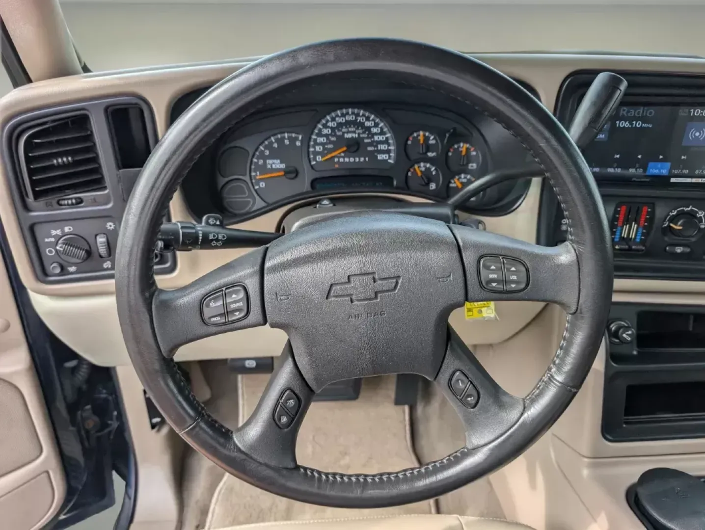 2006 /Tan/Neutral Chevrolet Avalanche LS (3GNEC12Z36G) with an Other engine, located at 7000 Northlake Connector, Columbus, GA, 31904, (706) 987-8085, 32.524975, -84.978134 - Rev up your lifestyle with the perfect vehicle for both work and play! At Gils Auto - Columbus #2, located at 7000 Northlake Connector, Columbus, GA 31904, we proudly offer a 2006 Chevrolet Avalanche LS, ideal for those who crave adventure without sacrificing daily practicality. Whether you're navig - Photo#15
