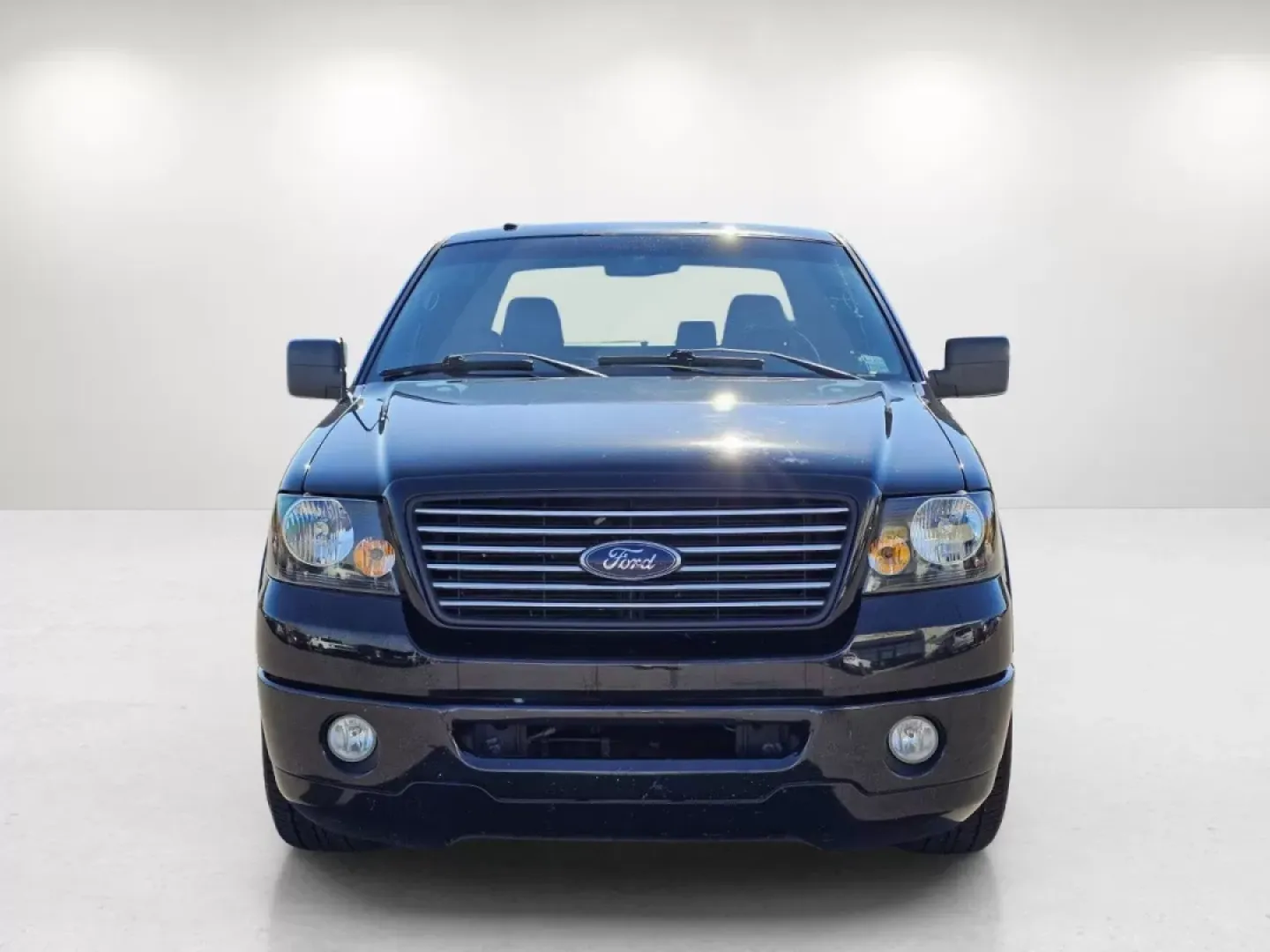 2006 Ford F-150 Harley-Davidson (1FTRX12526F) with an Other engine, located at 521 Old Farm Lane Rd, Prattville, AL, 36066, (334) 325-1505, 32.482460, -86.416367 - **Unleash Your Adventures with the 2006 Ford F-150 Extended Cab Pickup from Gils Auto - Prattville!**<br /> <br /> Are you ready to elevate your outdoor adventures or enhance your daily commute? The 2006 Ford F-150 Extended Cab Pickup is more than just a vehicle; it's your ticket to freedom and flex - Photo#2