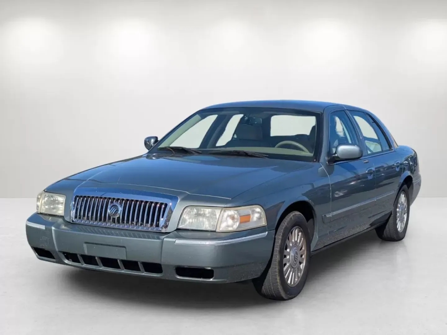 2006 Mercury Grand Marquis LS Premium (2MEFM75V36X) with an Other engine, located at 3959 U.S. 80 W, Phenix City, AL, 36870, (334) 297-4885, 32.469296, -85.135185 - **Discover Comfort and Style with the 2006 Mercury Grand Marquis at Gils Auto - Prattville!**<br /> <br /> Looking for a reliable sedan that perfectly balances comfort, style, and practicality? The 2006 Mercury Grand Marquis is an exceptional choice for budget-conscious buyers, families, and commute - Photo#1
