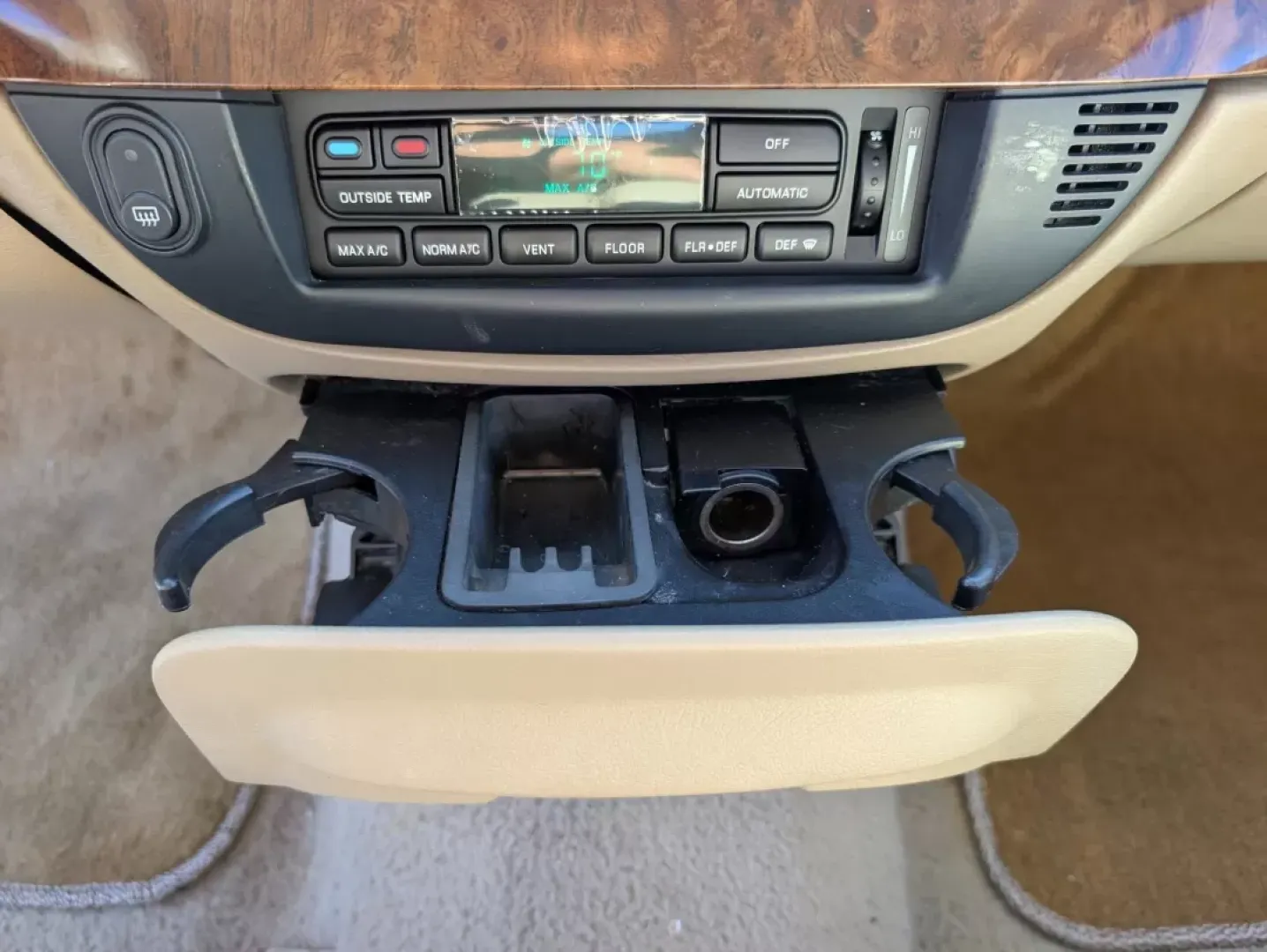 2006 Mercury Grand Marquis LS Premium (2MEFM75V36X) with an Other engine, located at 3959 U.S. 80 W, Phenix City, AL, 36870, (334) 297-4885, 32.469296, -85.135185 - **Discover Comfort and Style with the 2006 Mercury Grand Marquis at Gils Auto - Prattville!**<br /> <br /> Looking for a reliable sedan that perfectly balances comfort, style, and practicality? The 2006 Mercury Grand Marquis is an exceptional choice for budget-conscious buyers, families, and commute - Photo#14