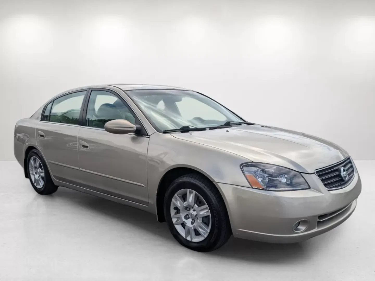 2006 Super Black Nissan Altima 2.5 S (1N4AL11D76C) with an Other engine, located at 3959 U.S. 80 W, Phenix City, AL, 36870, (334) 297-4885, 32.469296, -85.135185 - **Discover Affordable Freedom with the 2006 Nissan Altima - Perfect for Daily Commuters and Growing Families!**<br /> <br /> Are you searching for a reliable sedan that fits seamlessly into your busy lifestyle? Look no further than this stylish 2006 Nissan Altima 2.5 S, available now at Gils Auto in - Photo#2