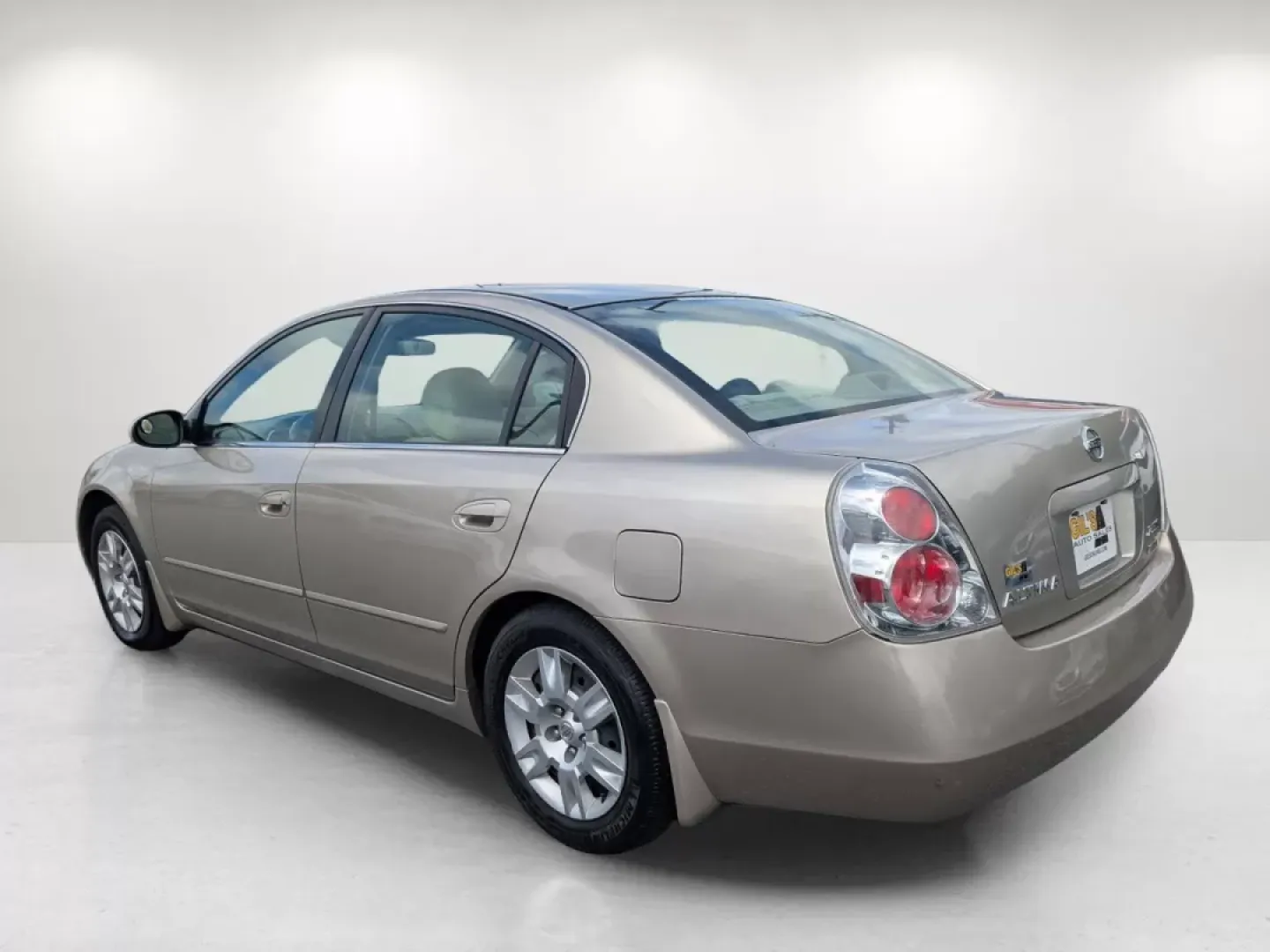 2006 Super Black Nissan Altima 2.5 S (1N4AL11D76C) with an Other engine, located at 3959 U.S. 80 W, Phenix City, AL, 36870, (334) 297-4885, 32.469296, -85.135185 - **Discover Affordable Freedom with the 2006 Nissan Altima - Perfect for Daily Commuters and Growing Families!**<br /> <br /> Are you searching for a reliable sedan that fits seamlessly into your busy lifestyle? Look no further than this stylish 2006 Nissan Altima 2.5 S, available now at Gils Auto in - Photo#6