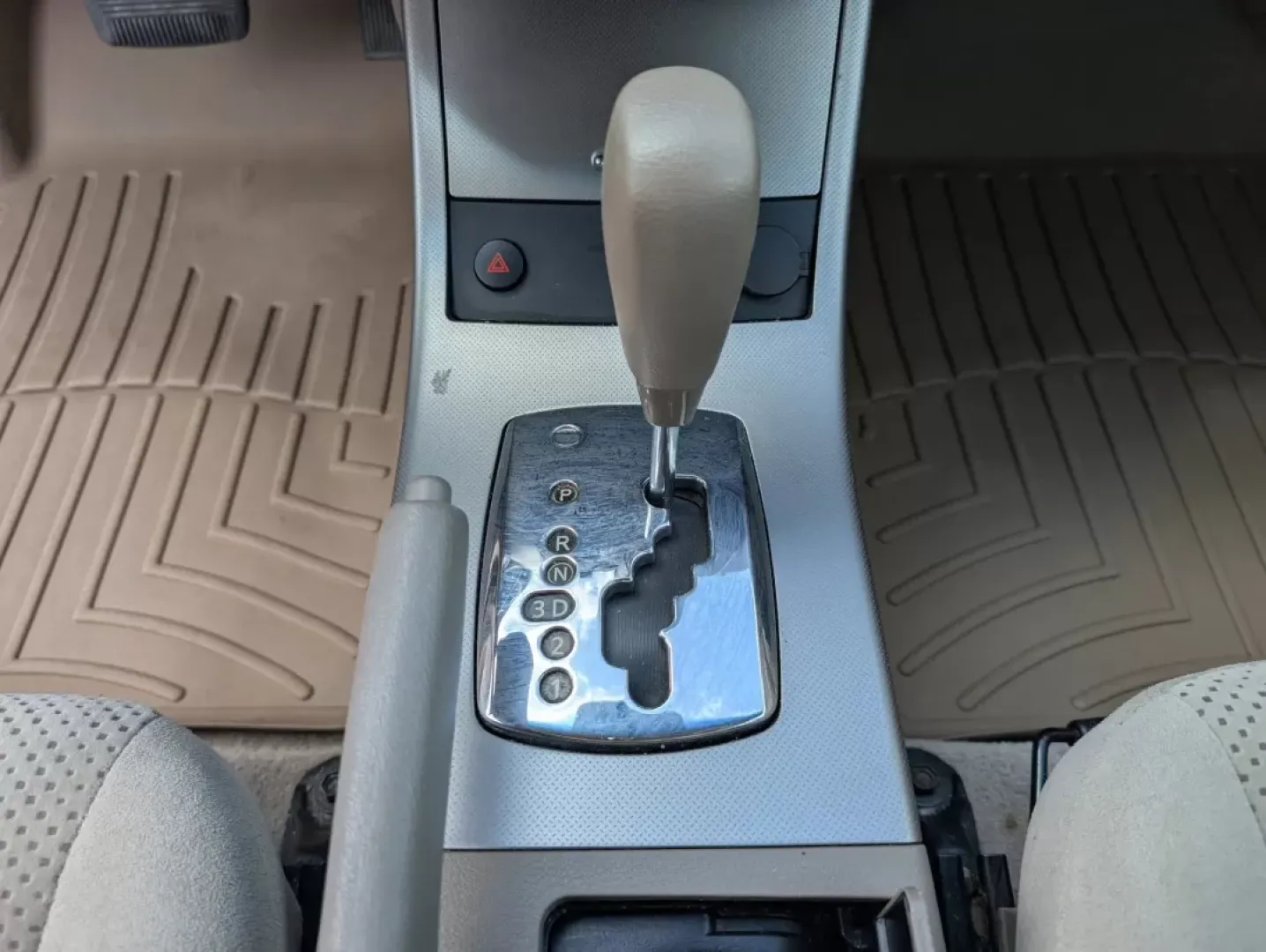 2006 Super Black Nissan Altima 2.5 S (1N4AL11D76C) with an Other engine, located at 3959 U.S. 80 W, Phenix City, AL, 36870, (334) 297-4885, 32.469296, -85.135185 - **Discover Affordable Freedom with the 2006 Nissan Altima - Perfect for Daily Commuters and Growing Families!**<br /> <br /> Are you searching for a reliable sedan that fits seamlessly into your busy lifestyle? Look no further than this stylish 2006 Nissan Altima 2.5 S, available now at Gils Auto in - Photo#12