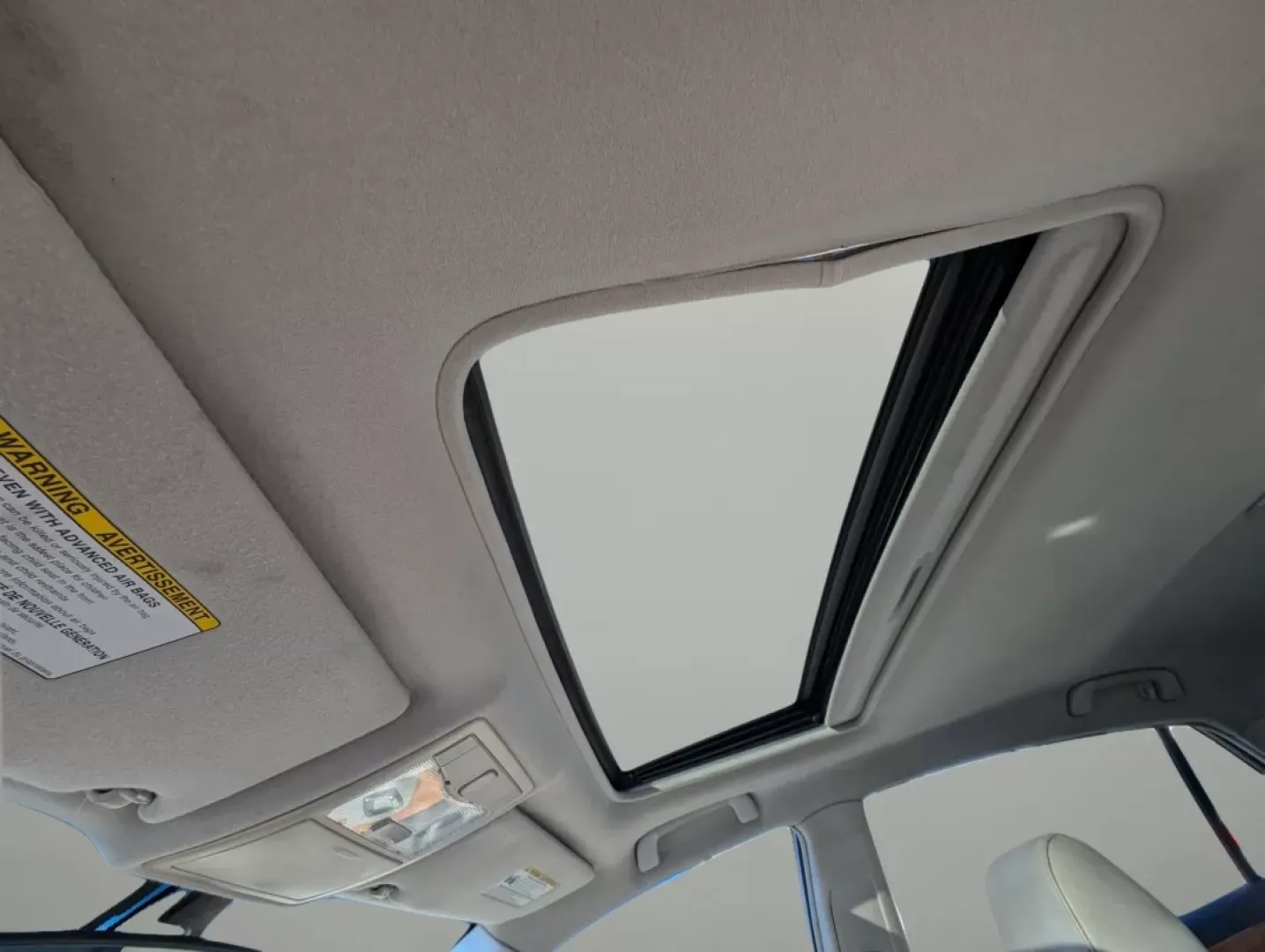 2006 Toyota Avalon Limited (4T1BK36B36U) with an Other engine, located at 804 22nd Ave, Phenix City, AL, 36870, (334) 297-1860, 32.484749, -85.024475 - **Experience Comfort and Reliability with This 2006 Toyota Avalon Limited at Gils Auto in Phenix City!**<br /> <br /> If you're looking for a car that balances comfort, style, and performance, the 2006 Toyota Avalon Limited is the perfect choice for your daily commute, family outings, or weekend adv - Photo#15