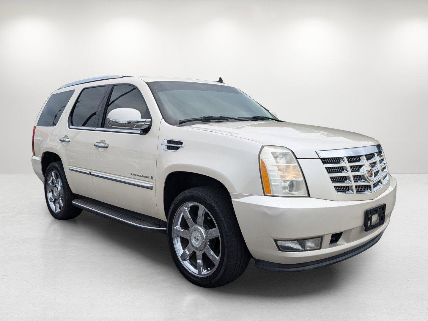 2007 /Cocoa/Cashmere Cadillac Escalade (1GYEC63827R) with an Gas V8 6.2L/378 engine, 6-Speed HD Automatic w/OD transmission, located at 5115 14th Ave., Columbus, GA, 31904, (706) 323-0345, 32.511494, -84.971046 - 2007 Cadillac Escalade - Photo#2