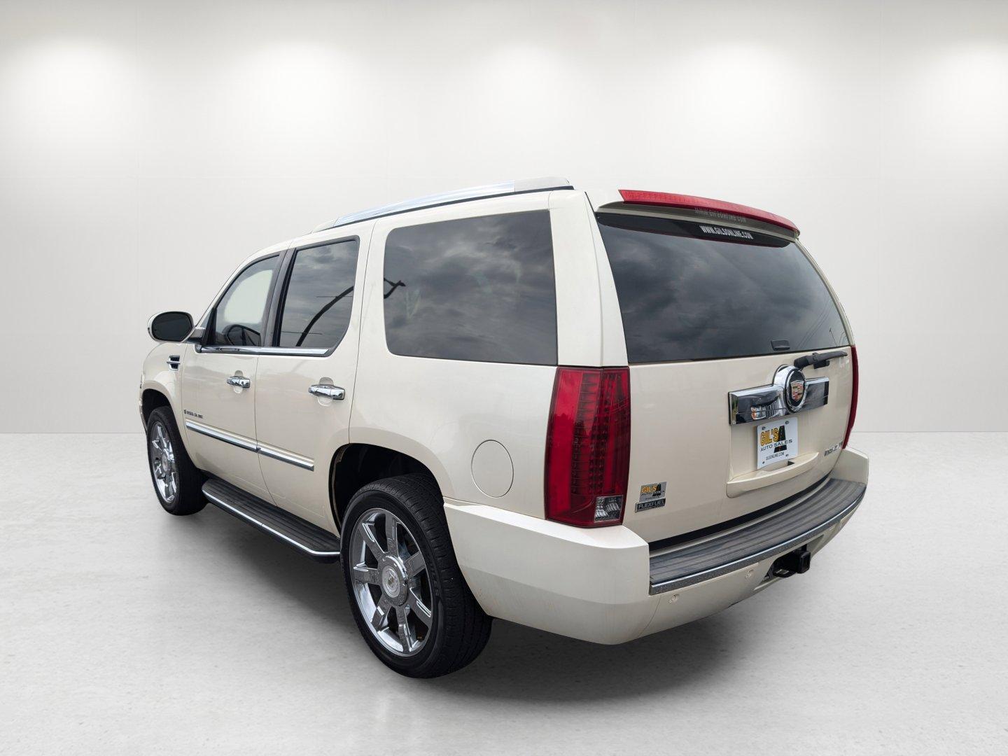 2007 /Cocoa/Cashmere Cadillac Escalade (1GYEC63827R) with an Gas V8 6.2L/378 engine, 6-Speed HD Automatic w/OD transmission, located at 5115 14th Ave., Columbus, GA, 31904, (706) 323-0345, 32.511494, -84.971046 - 2007 Cadillac Escalade - Photo#6
