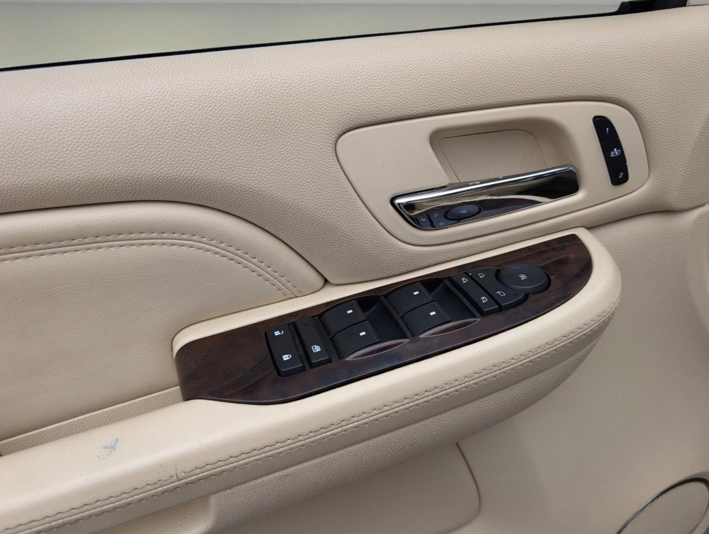 2007 /Cocoa/Cashmere Cadillac Escalade (1GYEC63827R) with an Gas V8 6.2L/378 engine, 6-Speed HD Automatic w/OD transmission, located at 5115 14th Ave., Columbus, GA, 31904, (706) 323-0345, 32.511494, -84.971046 - 2007 Cadillac Escalade - Photo#8