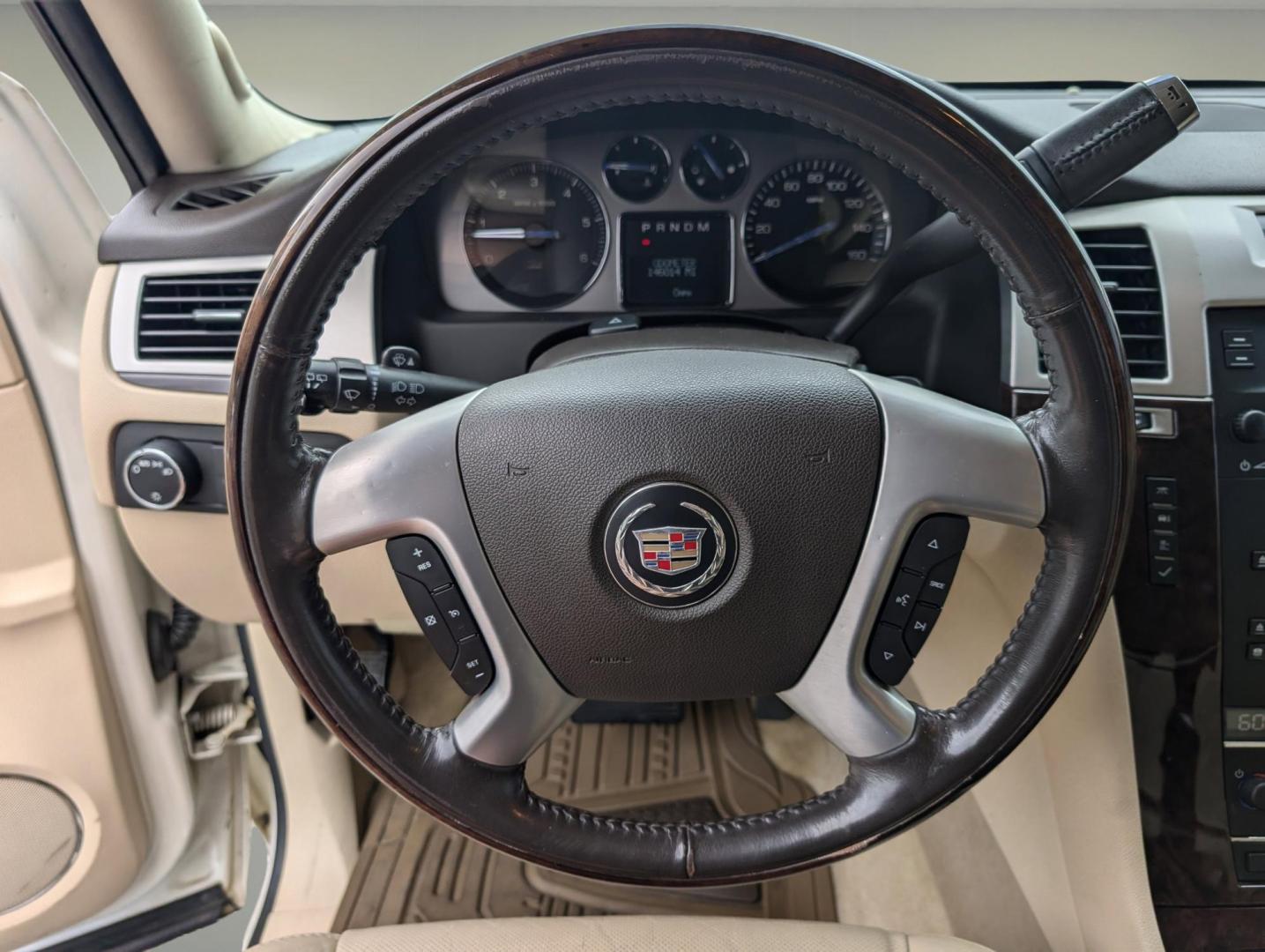 2007 /Cocoa/Cashmere Cadillac Escalade (1GYEC63827R) with an Gas V8 6.2L/378 engine, 6-Speed HD Automatic w/OD transmission, located at 5115 14th Ave., Columbus, GA, 31904, (706) 323-0345, 32.511494, -84.971046 - 2007 Cadillac Escalade - Photo#14
