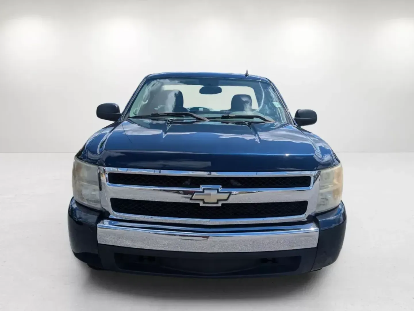 2007 /Dark Titanium Chevrolet Silverado 1500 Work Truck (1GCEC14X67Z) with an Gas V6 4.3L/262 engine, 4-Speed Automatic w/OD transmission, located at 7000 Northlake Connector, Columbus, GA, 31904, (706) 987-8085, 32.524975, -84.978134 - 2007 Chevrolet Silverado 1500 Work Truck - Photo#1