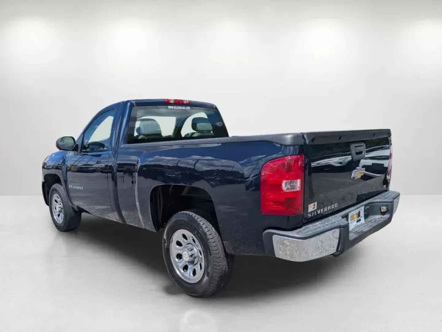 2007 /Dark Titanium Chevrolet Silverado 1500 Work Truck (1GCEC14X67Z) with an Gas V6 4.3L/262 engine, 4-Speed Automatic w/OD transmission, located at 7000 Northlake Connector, Columbus, GA, 31904, (706) 987-8085, 32.524975, -84.978134 - 2007 Chevrolet Silverado 1500 Work Truck - Photo#6