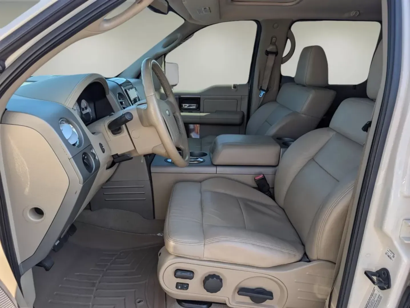 2007 Ford F-150 Lariat (1FTPW14V47F) with an Other engine, located at 3959 U.S. 80 W, Phenix City, AL, 36870, (334) 297-4885, 32.469296, -85.135185 - Are you ready to take on your next adventure with confidence and capability? Look no further than this 2007 Ford F-150, a rugged and reliable crew cab pickup perfect for weekend getaways, long commutes, or simply tackling your daily responsibilities. With its powerful 4WD drivetrain and spacious int - Photo#10