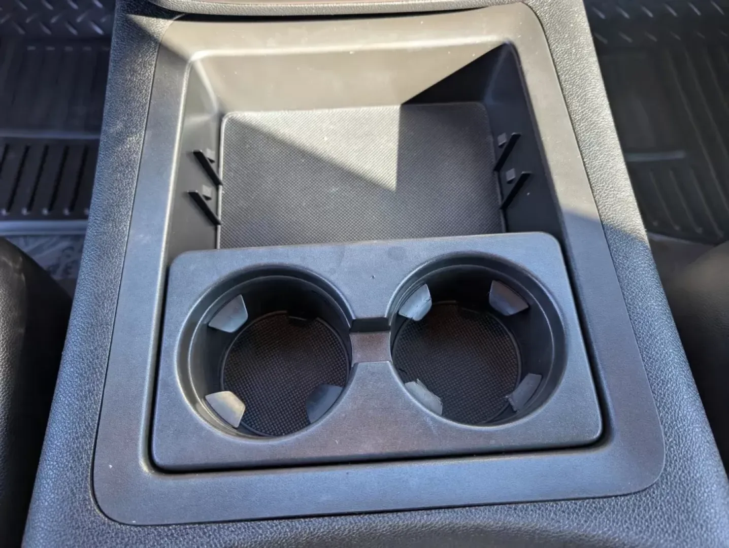 2007 /Ebony GMC Sierra 1500 SLT (3GTEC13J47G) with an Other engine, located at 3959 U.S. 80 W, Phenix City, AL, 36870, (334) 297-4885, 32.469296, -85.135185 - **Unleash Your Adventurous Spirit with the 2007 GMC Sierra 1500 SLT**<br /> <br /> Are you ready to elevate your lifestyle with a vehicle that effortlessly blends utility and comfort? The 2007 GMC Sierra 1500 SLT is here to cater to your adventurous spirit, perfect for everything from weekend getawa - Photo#13