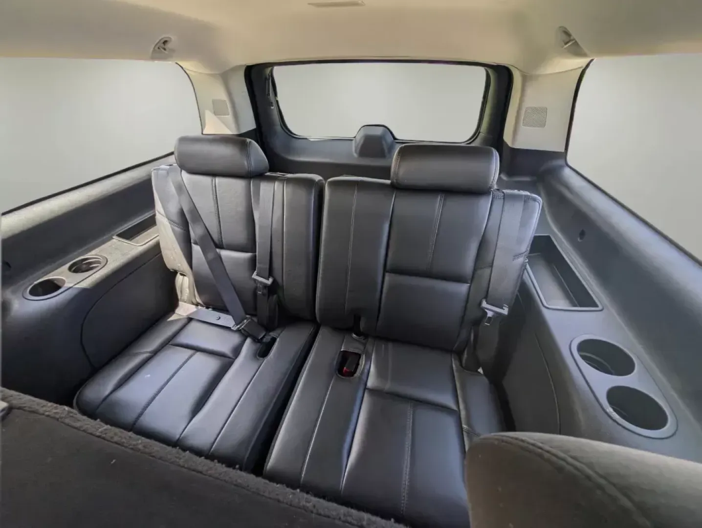 2007 /Ebony GMC Yukon XL SLE (1GKFC16J87R) with an Gas V8 5.3L/323 engine, 4-Speed Automatic w/OD transmission, located at 3959 U.S. 80 W, Phenix City, AL, 36870, (334) 297-4885, 32.469296, -85.135185 - 2007 GMC Yukon XL SLE - Photo#12