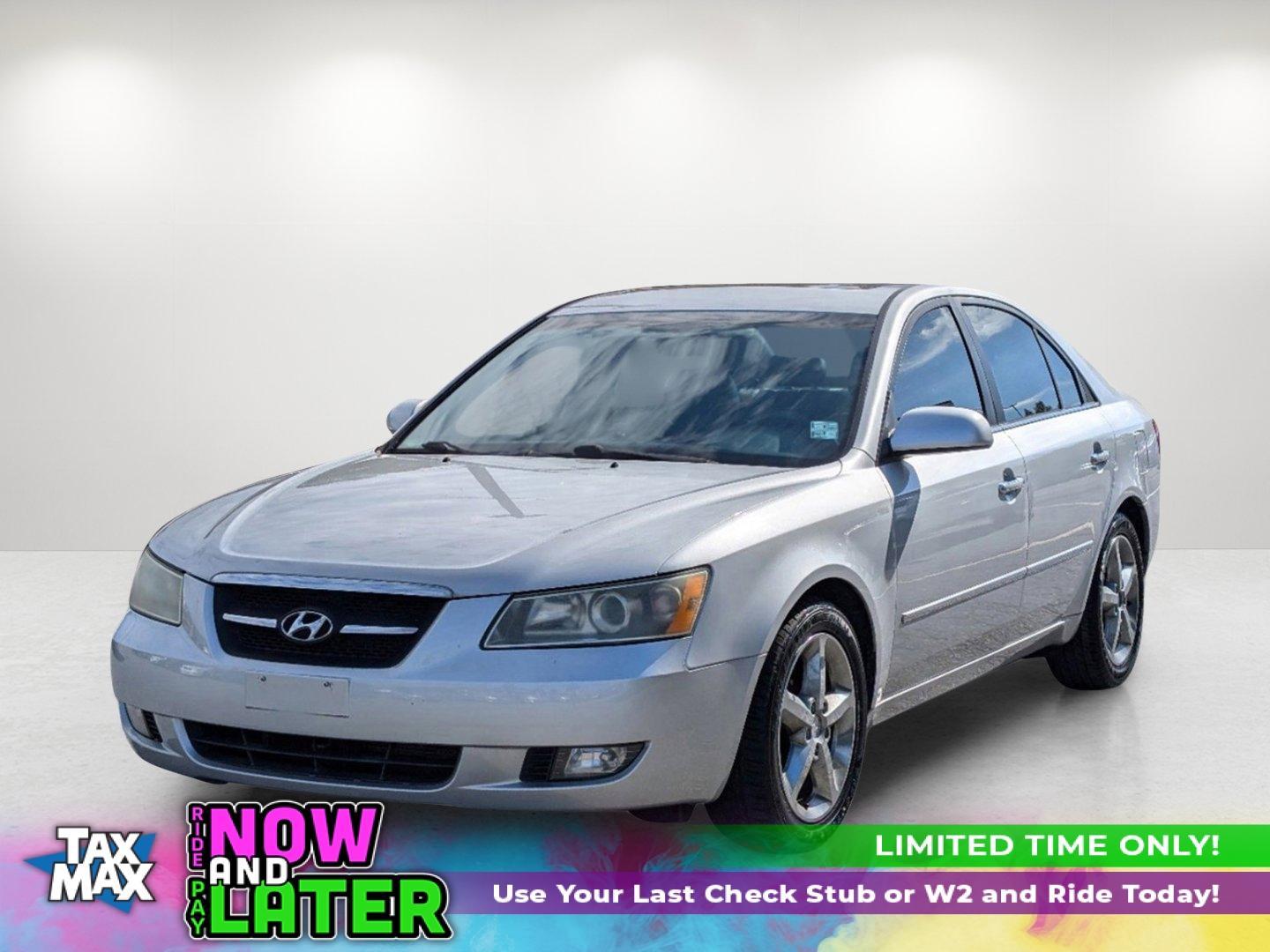 2007 Hyundai Sonata Limited (5NPEU46F07H) with an Gas V6 3.3L/204 engine, 5-Speed Automatic w/OD transmission, located at 1430 Gateway Drive, Opelika, AL, 36801, (334) 239-0944, 32.637871, -85.409790 - 2007 Hyundai Sonata Limited - Photo#0