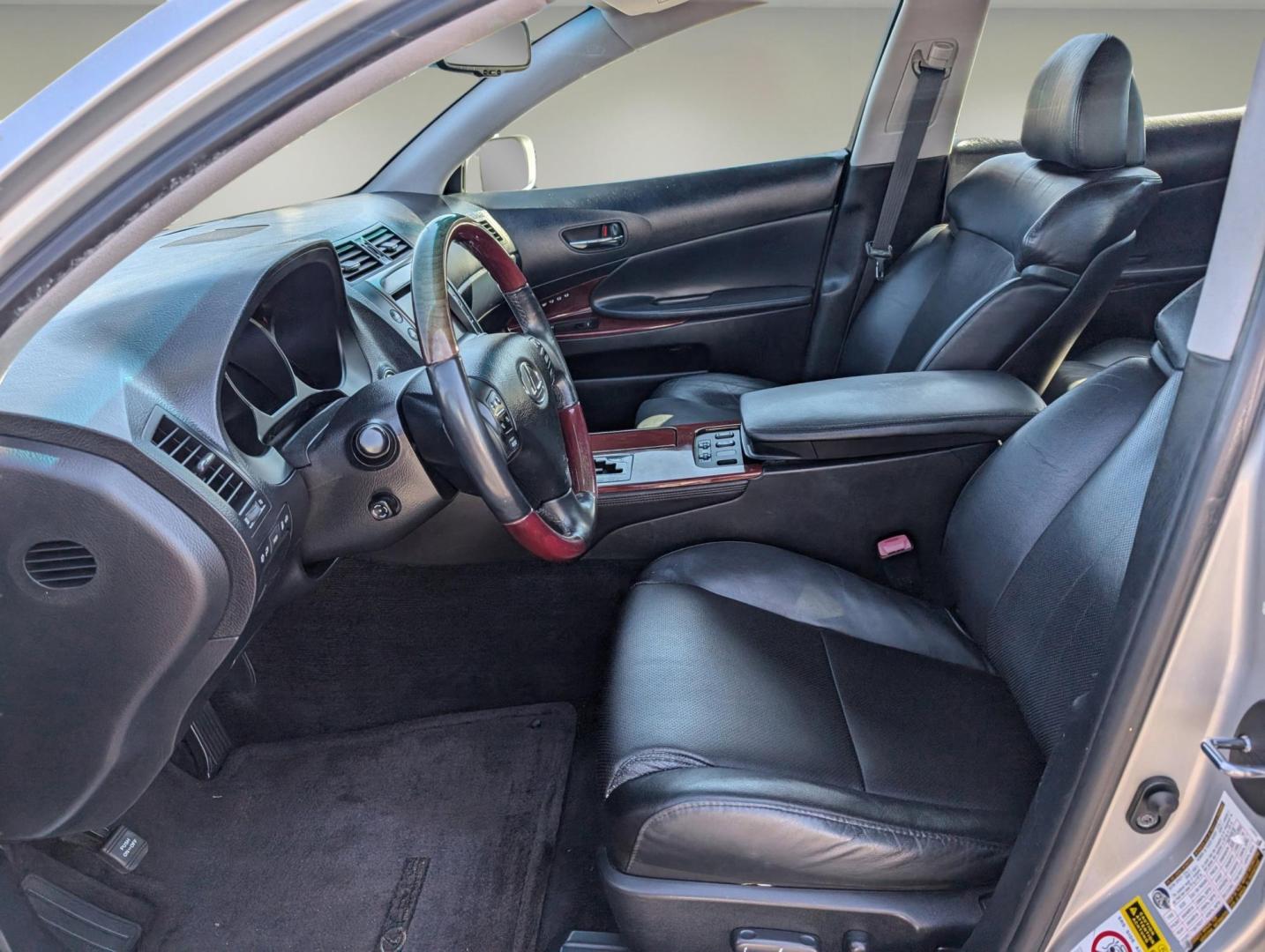 2007 Lexus GS 350 (JTHBE96S270) with an Gas V6 3.5L/211 engine, 6-Speed Automatic w/OD transmission, located at 1430 Gateway Drive, Opelika, AL, 36801, (334) 239-0944, 32.637871, -85.409790 - 2007 Lexus GS 350 - Photo#10