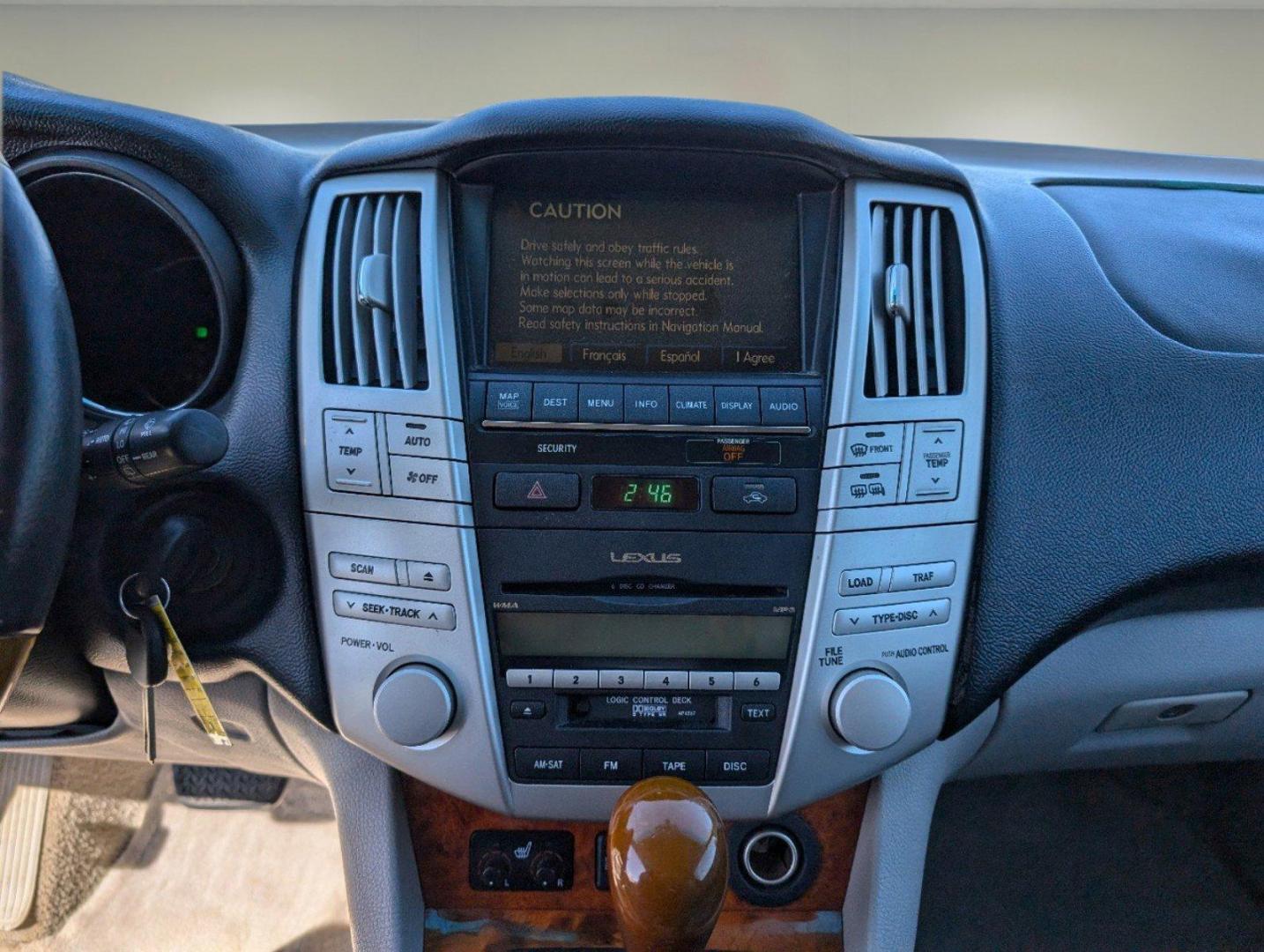 2007 Lexus RX 350 (2T2HK31U07C) with an Gas V6 3.5L/210 engine, 5-Speed Automatic transmission, located at 804 22nd Ave, Phenix City, AL, 36870, (334) 297-1860, 32.484749, -85.024475 - 2007 Lexus RX 350 - Photo#14