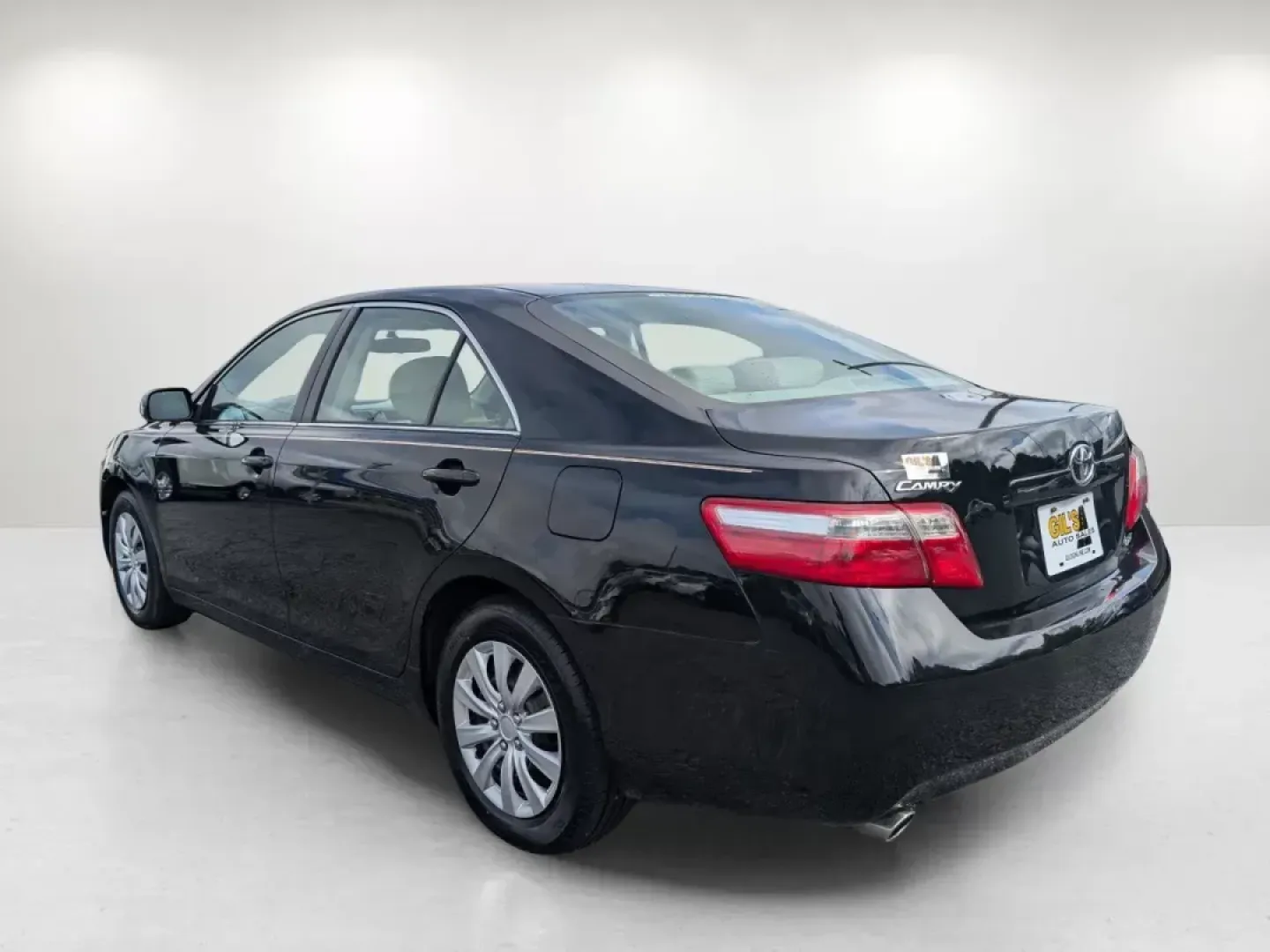 2007 Toyota Camry LE (4T1BK46K97U) with an Other engine, located at 521 Old Farm Lane Rd, Prattville, AL, 36066, (334) 325-1505, 32.482460, -86.416367 - Discover a new level of convenience and reliability with the 2007 Toyota Camry LE, now available at Gils Auto in Prattville, AL. This sedan is not just a car; it's a lifestyle choice for those seeking comfort, safety, and style, perfect for long commutes, family outings, or weekend adventures. With - Photo#6