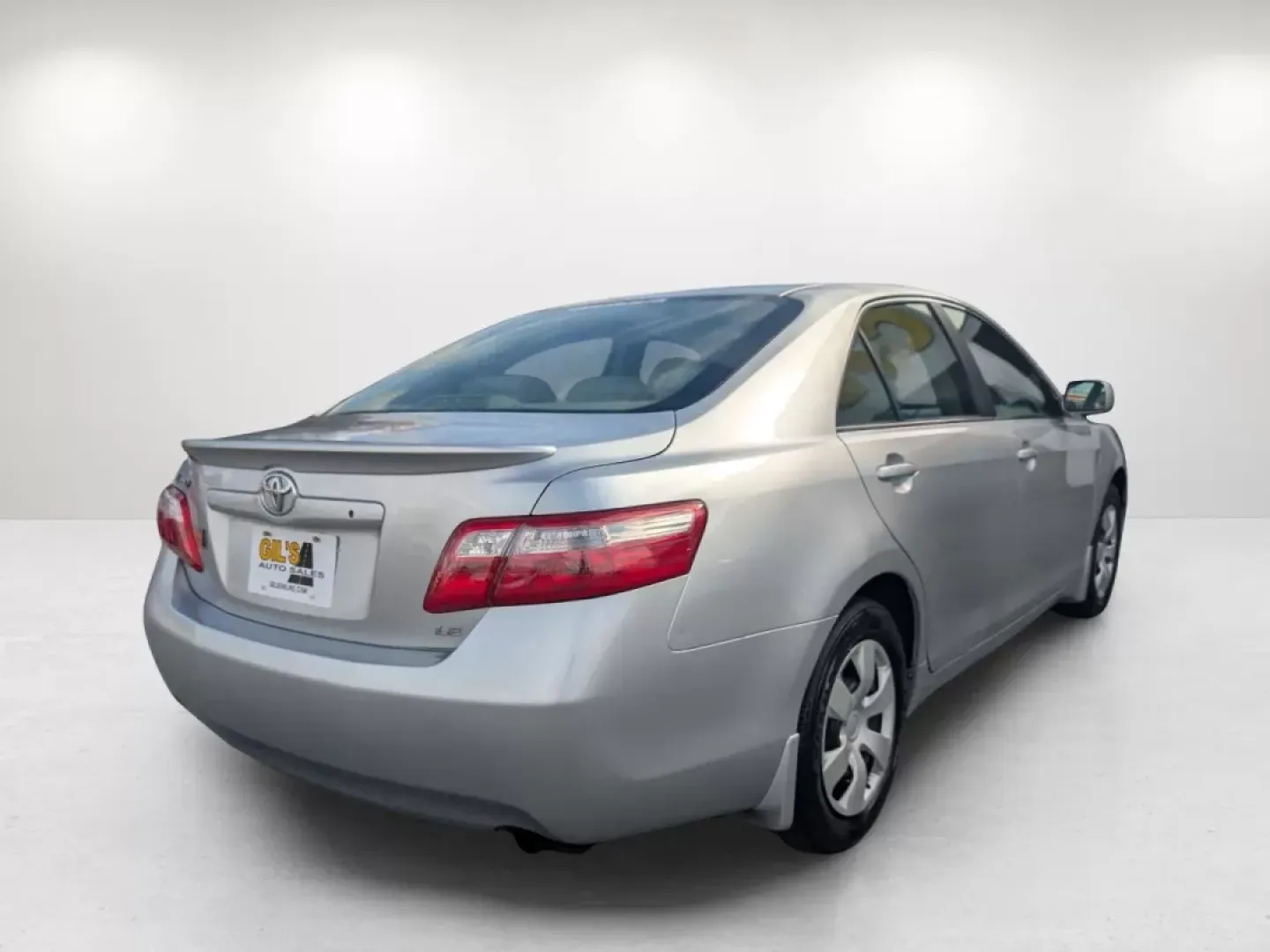 2007 Toyota Camry LE (4T1BE46K57U) with an Other engine, located at 3959 U.S. 80 W, Phenix City, AL, 36870, (334) 297-4885, 32.469296, -85.135185 - **Discover the Perfect Family Sedan: 2007 Toyota Camry LE at Gils Auto - Phenix City**<br /> <br /> Are you searching for a reliable, budget-friendly vehicle that seamlessly fits into your busy family lifestyle? Look no further! Gils Auto in Phenix City, AL, presents the 2007 Toyota Camry LE-an idea - Photo#4