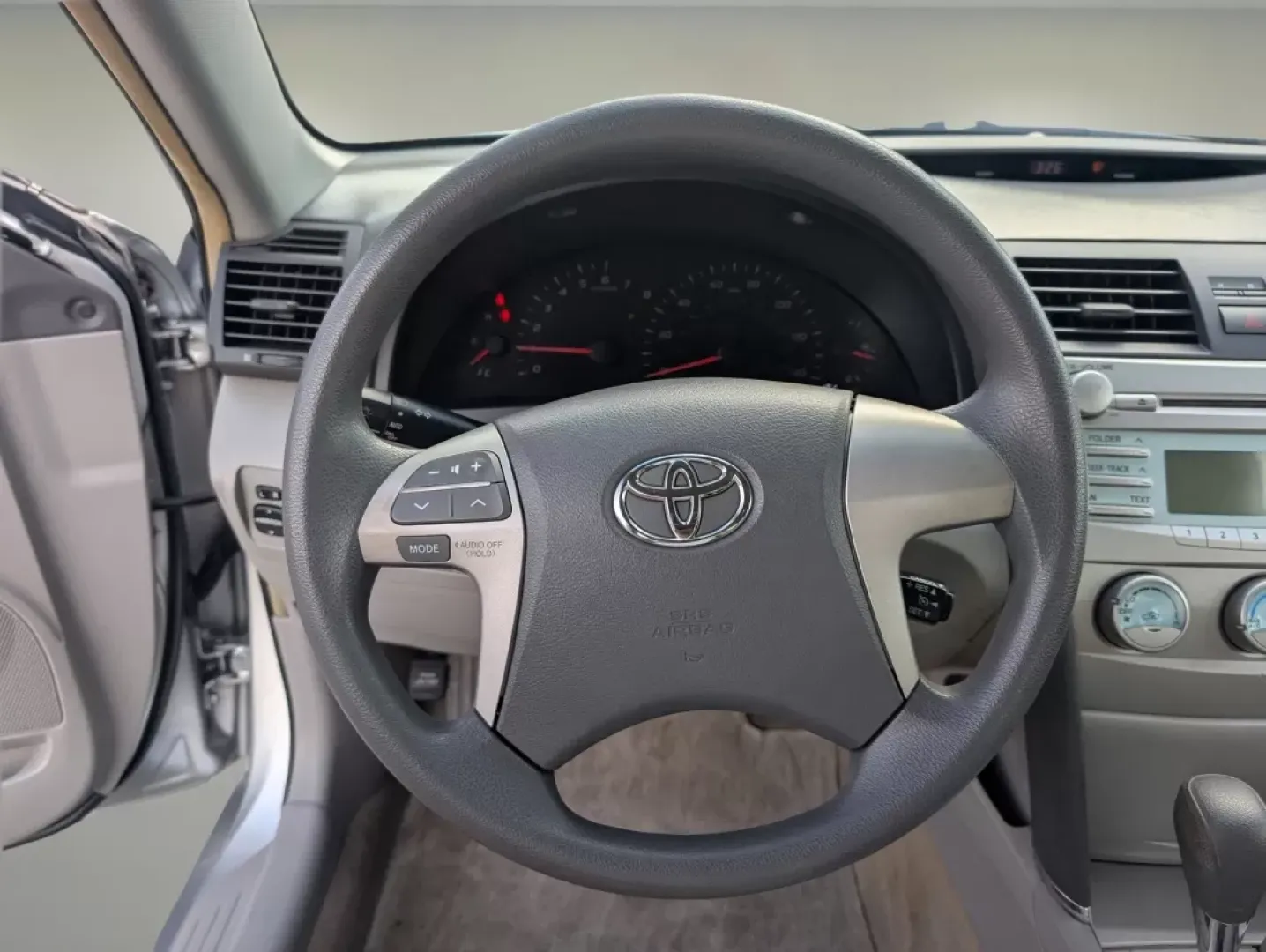 2007 Toyota Camry LE (4T1BE46K57U) with an Other engine, located at 3959 U.S. 80 W, Phenix City, AL, 36870, (334) 297-4885, 32.469296, -85.135185 - **Discover the Perfect Family Sedan: 2007 Toyota Camry LE at Gils Auto - Phenix City**<br /> <br /> Are you searching for a reliable, budget-friendly vehicle that seamlessly fits into your busy family lifestyle? Look no further! Gils Auto in Phenix City, AL, presents the 2007 Toyota Camry LE-an idea - Photo#15