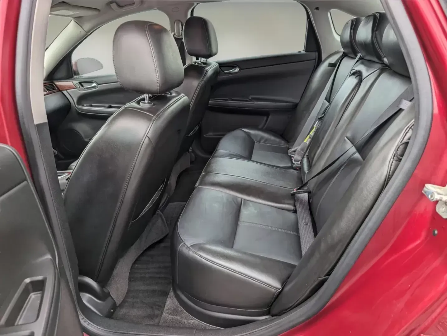 2008 /Ebony Chevrolet Impala LT (2G1WT58K889) with an Gas/Ethanol V6 3.5L/214 engine, 4-Speed Automatic w/OD transmission, located at 3959 U.S. 80 W, Phenix City, AL, 36870, (334) 297-4885, 32.469296, -85.135185 - 2008 Chevrolet Impala LT - Photo#10