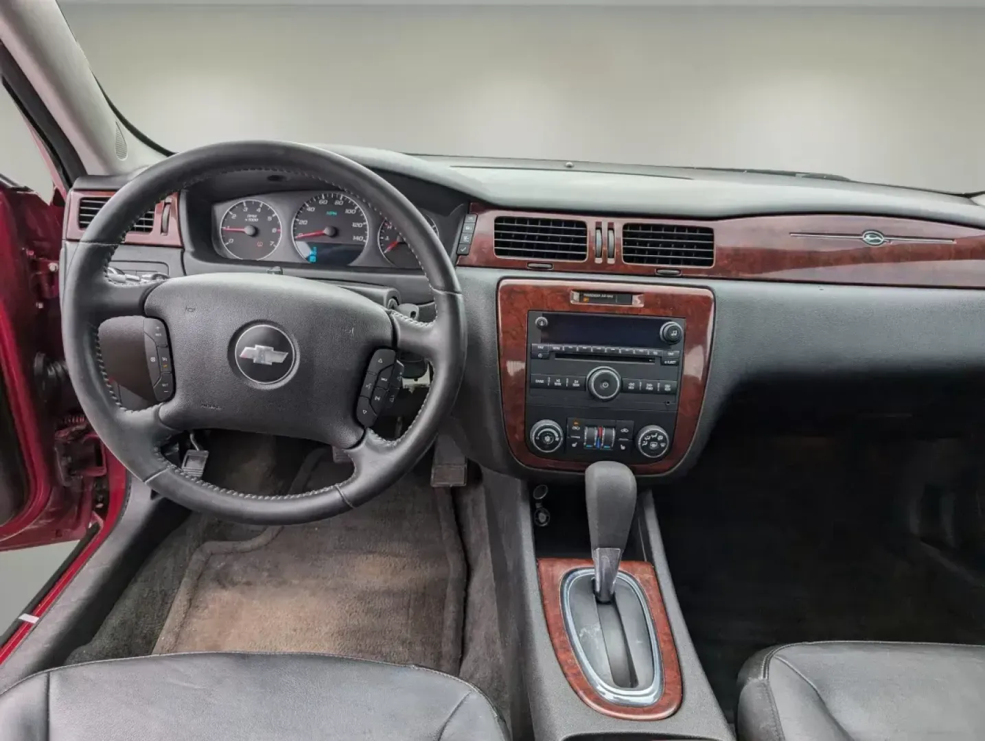 2008 /Ebony Chevrolet Impala LT (2G1WT58K889) with an Gas/Ethanol V6 3.5L/214 engine, 4-Speed Automatic w/OD transmission, located at 3959 U.S. 80 W, Phenix City, AL, 36870, (334) 297-4885, 32.469296, -85.135185 - 2008 Chevrolet Impala LT - Photo#11