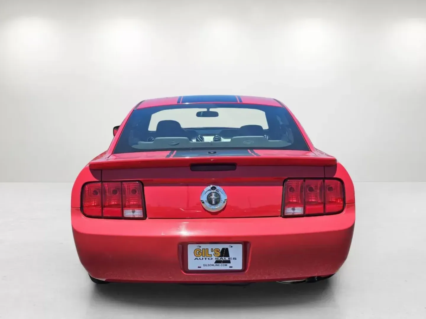 2008 Ford Mustang Deluxe (1ZVHT80N285) with an Other engine, located at 521 Old Farm Lane Rd, Prattville, AL, 36066, (334) 325-1505, 32.482460, -86.416367 - **Unleash Your Inner Adventurer with the 2008 Ford Mustang Deluxe!**<br /> <br /> Are you ready to take your driving experience to the next level? The 2008 Ford Mustang Deluxe, available at Gils Auto in Prattville, AL, is not just a car; it's a lifestyle statement. Whether you're a weekend thrill-se - Photo#5