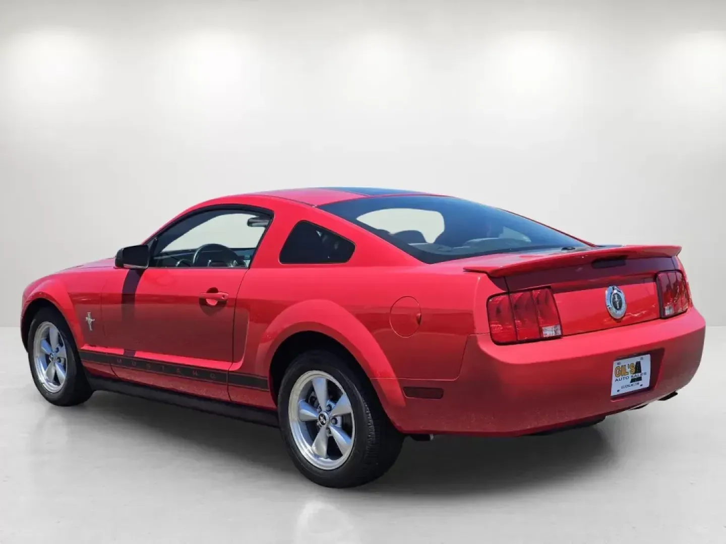 2008 Ford Mustang Deluxe (1ZVHT80N285) with an Other engine, located at 521 Old Farm Lane Rd, Prattville, AL, 36066, (334) 325-1505, 32.482460, -86.416367 - **Unleash Your Inner Adventurer with the 2008 Ford Mustang Deluxe!**<br /> <br /> Are you ready to take your driving experience to the next level? The 2008 Ford Mustang Deluxe, available at Gils Auto in Prattville, AL, is not just a car; it's a lifestyle statement. Whether you're a weekend thrill-se - Photo#6