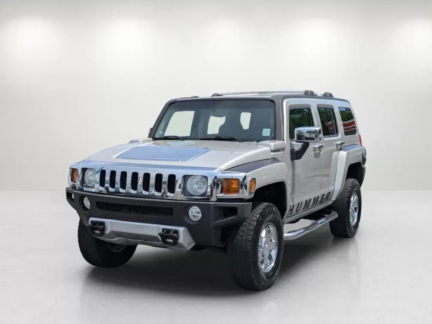 2008 /Ebony Hummer H3 SUV Luxury (5GTEN13E388) with an Gas 5 3.7L/223 engine, 4-Speed Automatic w/OD transmission, located at 3959 U.S. 80 W, Phenix City, AL, 36870, (334) 297-4885, 32.469296, -85.135185 - 2008 Hummer H3 SUV Luxury - Photo#0