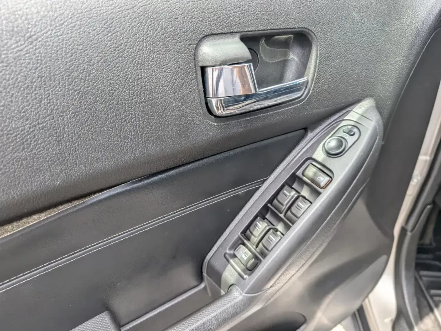 2008 /Ebony Hummer H3 SUV Luxury (5GTEN13E388) with an Gas 5 3.7L/223 engine, 4-Speed Automatic w/OD transmission, located at 3959 U.S. 80 W, Phenix City, AL, 36870, (334) 297-4885, 32.469296, -85.135185 - 2008 Hummer H3 SUV Luxury - Photo#8