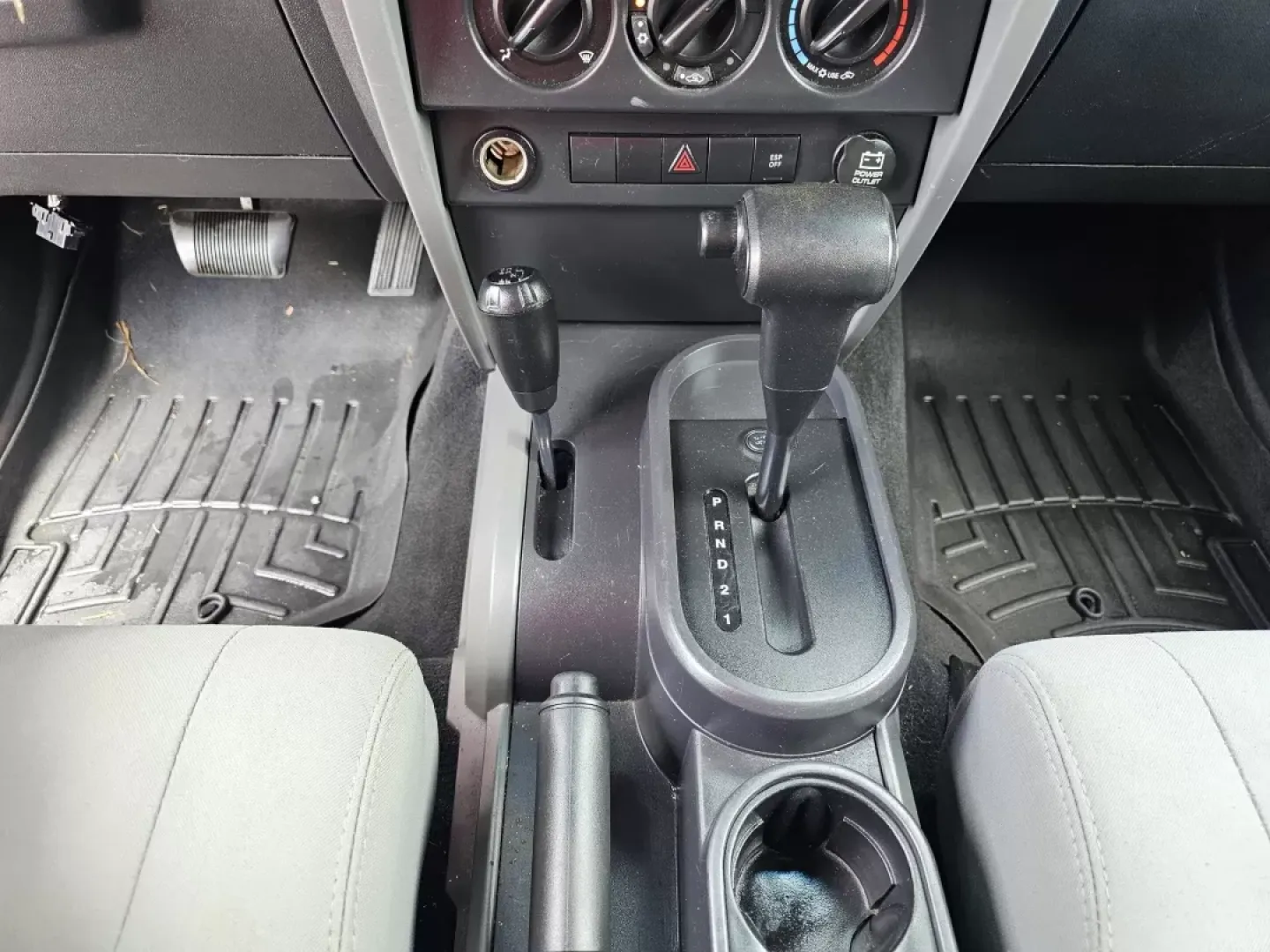 2008 /Dark/Medium Slate Gray Jeep Wrangler X (1J4FA24198L) with an Other engine, located at 3959 U.S. 80 W, Phenix City, AL, 36870, (334) 297-4885, 32.469296, -85.135185 - **Adventure Awaits: 2008 Jeep Wrangler X - Your Ultimate Outdoor Companion!**<br /> <br /> Are you ready to conquer Alabama's beautiful landscapes and create unforgettable memories? The 2008 Jeep Wrangler X, available at Gils Auto in Prattville, AL, is the perfect vehicle for those who crave adventu - Photo#14