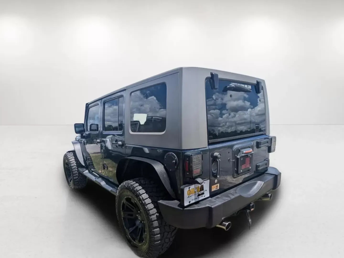 2008 /Dark/Medium Slate Gray Jeep Wrangler Unlimited X (1J4GA39168L) with an Other engine, located at 1430 Gateway Drive, Opelika, AL, 36801, (334) 239-0944, 32.637871, -85.409790 - **Adventure Awaits: Own the 2008 Jeep Wrangler Unlimited X Today!**<br /> <br /> Are you ready to break free from the mundane and embrace a lifestyle of adventure? Look no further than this stunning 2008 Jeep Wrangler Unlimited X, available now at Gils Auto in Phenix City, AL. Whether you're navigat - Photo#5