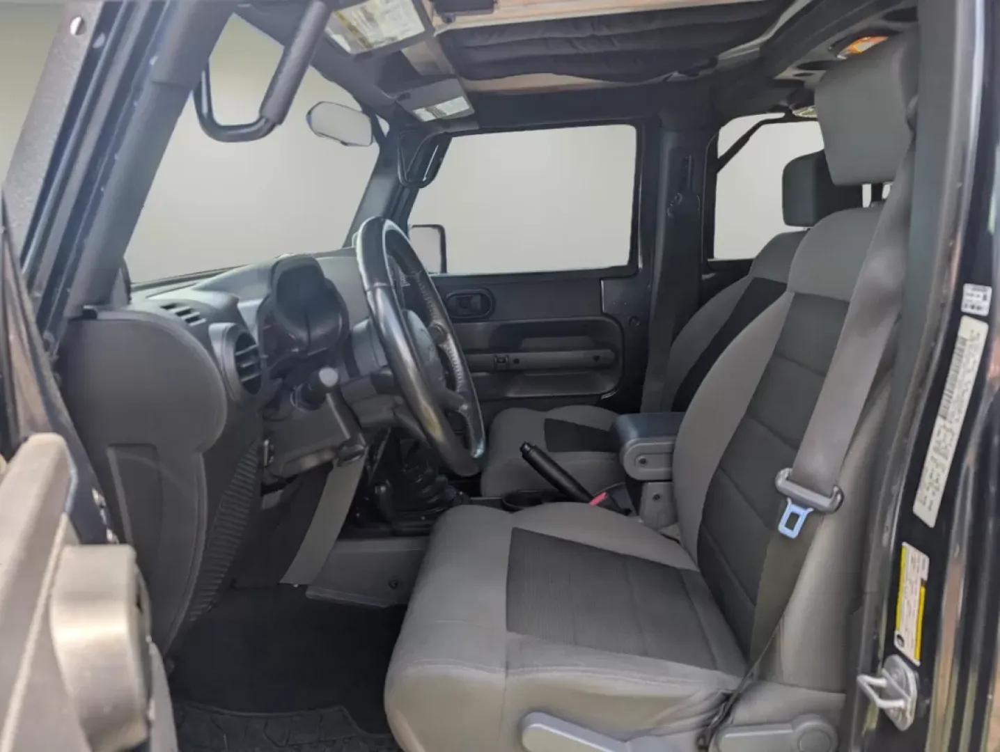 2008 /Dark/Medium Slate Gray Jeep Wrangler Unlimited X (1J4GA39168L) with an Other engine, located at 1430 Gateway Drive, Opelika, AL, 36801, (334) 239-0944, 32.637871, -85.409790 - **Adventure Awaits: Own the 2008 Jeep Wrangler Unlimited X Today!**<br /> <br /> Are you ready to break free from the mundane and embrace a lifestyle of adventure? Look no further than this stunning 2008 Jeep Wrangler Unlimited X, available now at Gils Auto in Phenix City, AL. Whether you're navigat - Photo#9