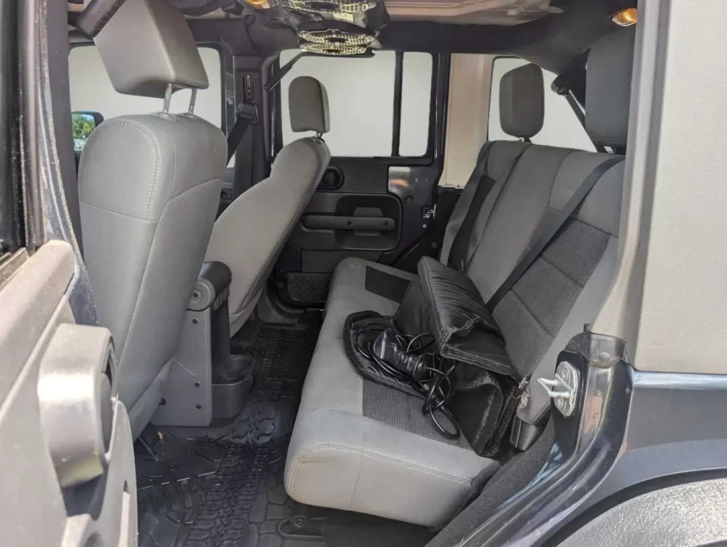 2008 /Dark/Medium Slate Gray Jeep Wrangler Unlimited X (1J4GA39168L) with an Other engine, located at 1430 Gateway Drive, Opelika, AL, 36801, (334) 239-0944, 32.637871, -85.409790 - **Adventure Awaits: Own the 2008 Jeep Wrangler Unlimited X Today!**<br /> <br /> Are you ready to break free from the mundane and embrace a lifestyle of adventure? Look no further than this stunning 2008 Jeep Wrangler Unlimited X, available now at Gils Auto in Phenix City, AL. Whether you're navigat - Photo#10